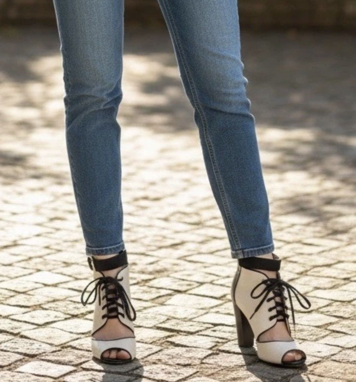 Juicy Couture Juicy Couture Y2K Vintage Leather Heels Lace Up Ankle Strap Size US 7 / IT 37 - 2 Thumbnail