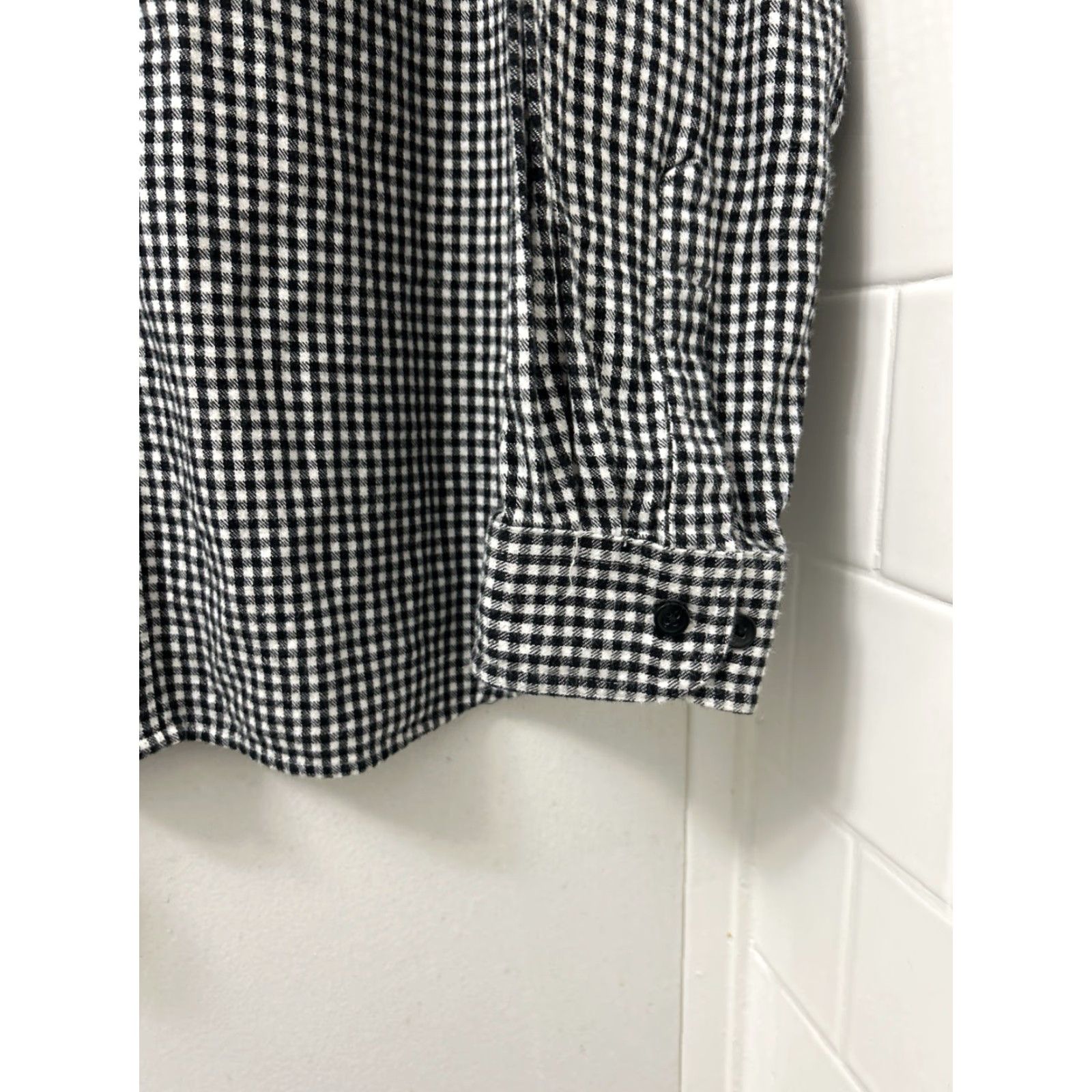 Vintage LL Bean Shirt Mens Large Black White Scotch Plaid Flannel Traditional Fit 228061 Size US L / EU 52-54 / 3 - 6 Thumbnail