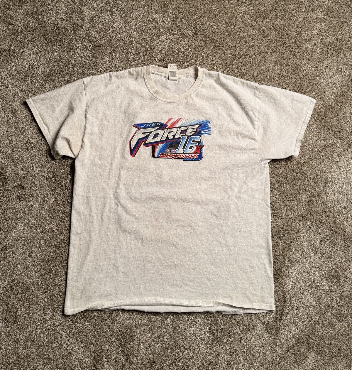 Gildan WHITE GILDAN “JOHN FORCE” GRAPHIC TEE Size US XL / EU 56 / 4 - 2 Thumbnail