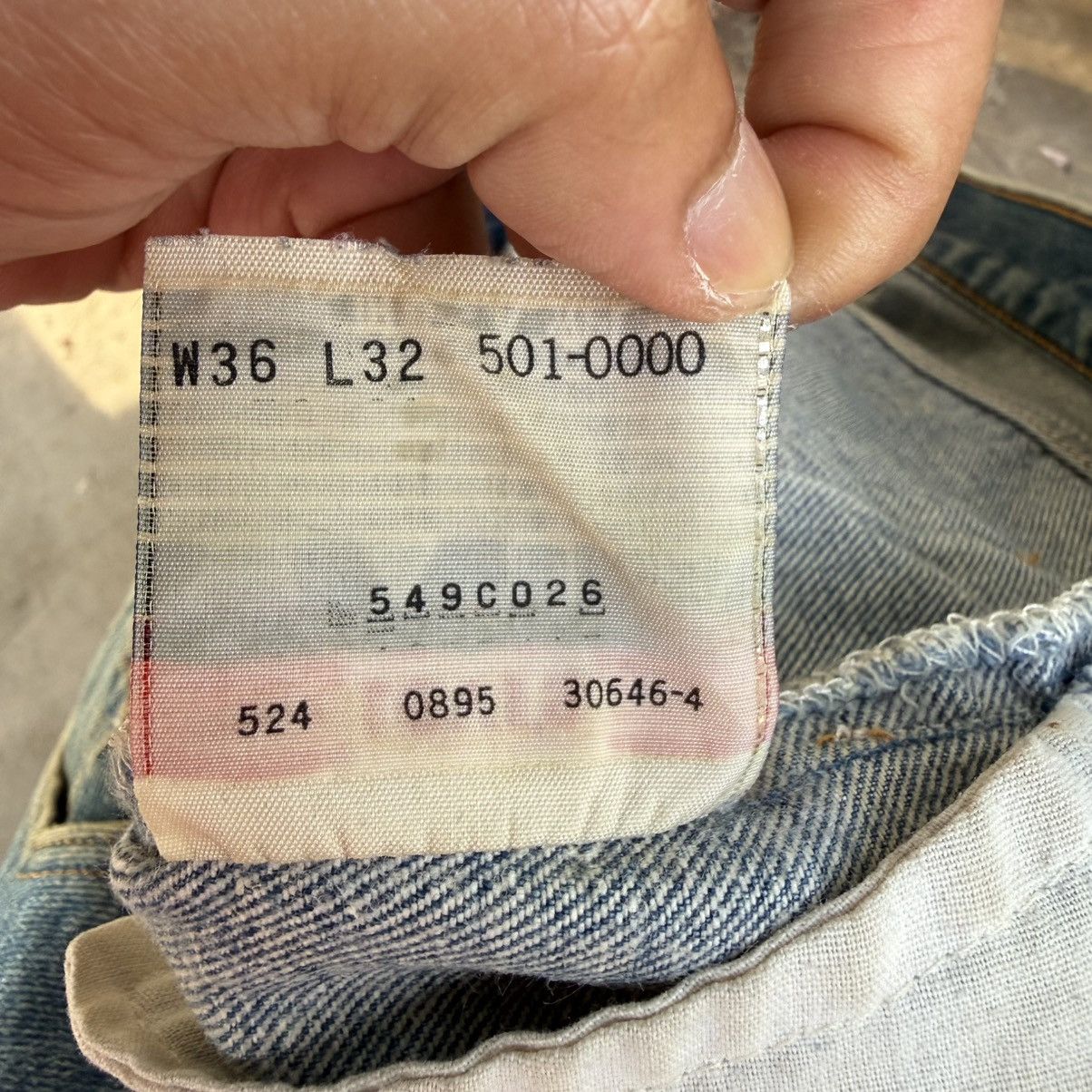 Levi's Vintage Clothing Vintage 95' Levi's 501 USA Button fly Rusty Faded Denim Jean Size US 36 / EU 52 - 19 Thumbnail