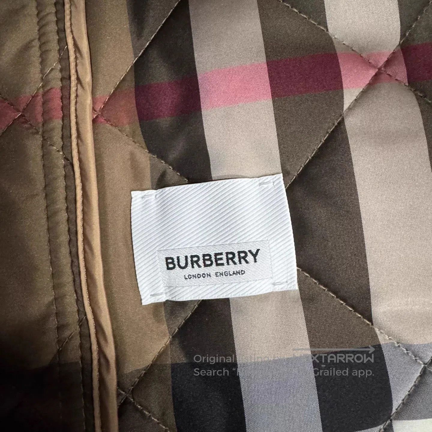 Burberry Beige Quilted Collared Jacket Size M. Size US M / EU 48-50 / 2 - 7 Thumbnail