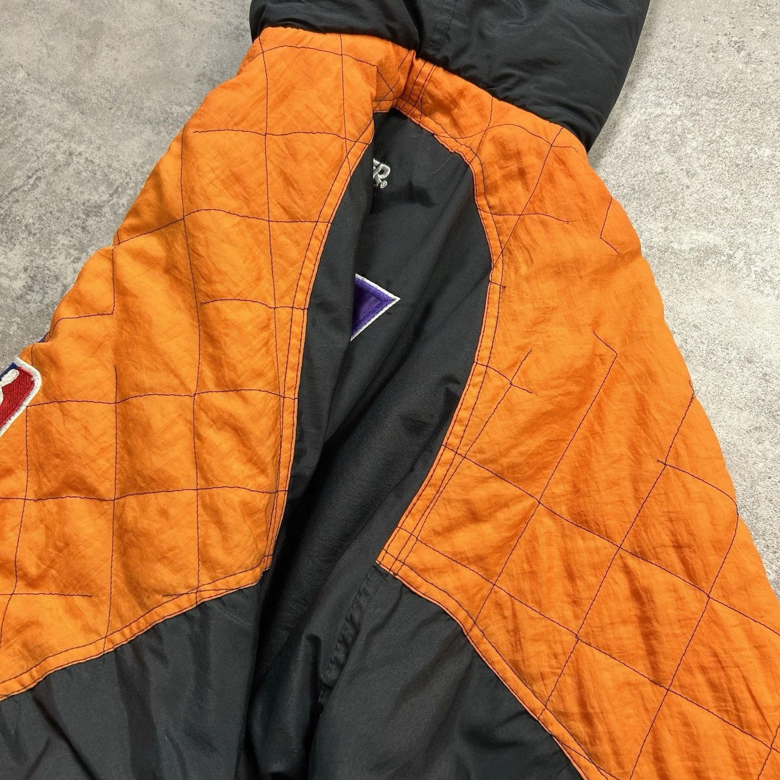 NBA × Starter × Vintage VTG 90s NBA PHOENIX SUNS STARTER PUFFER JACKET HOODIE SIZE L Size US L / EU 52-54 / 3 - 8 Thumbnail