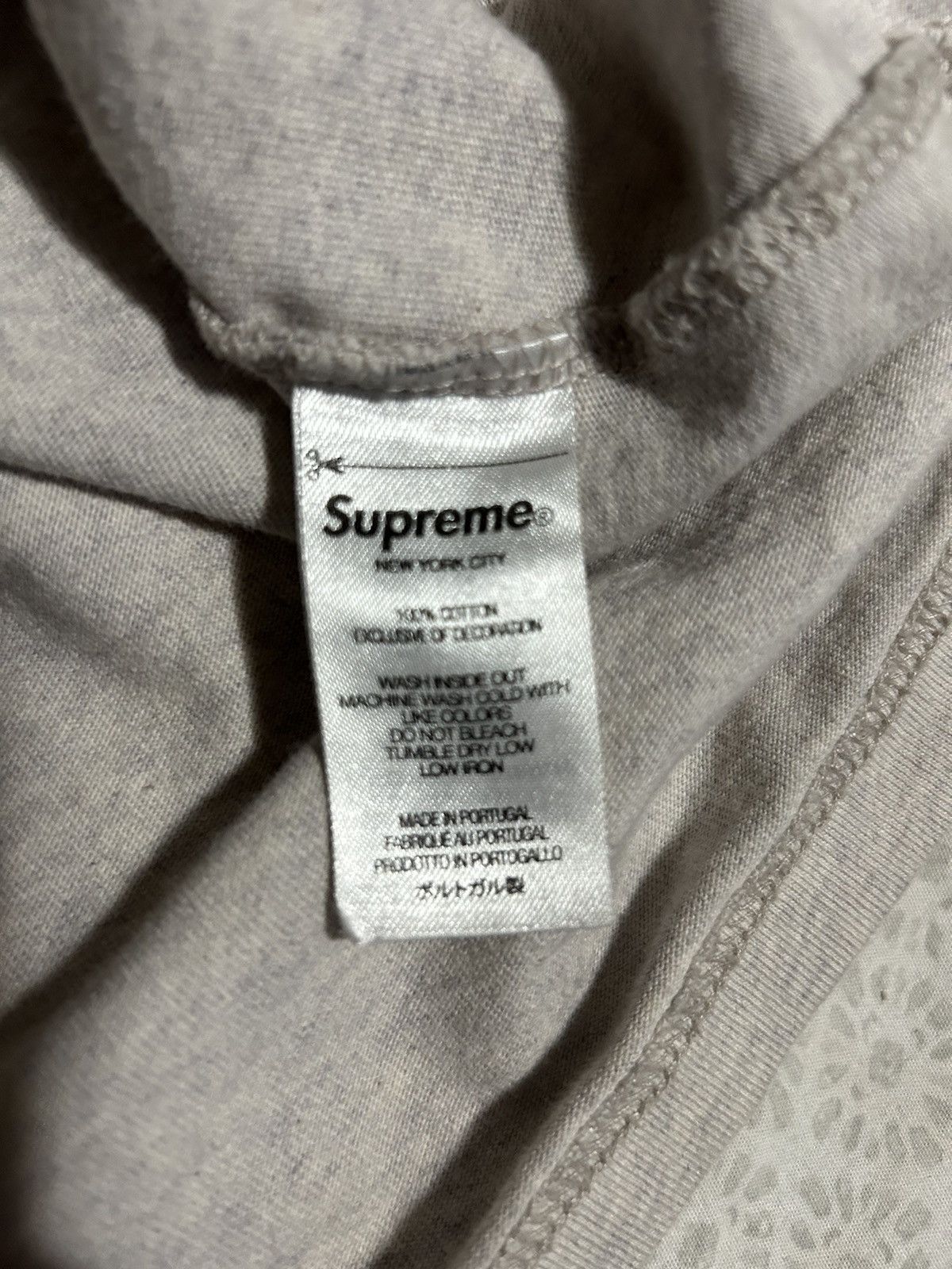 Supreme Supreme small box logo l/s shirt oatmeal white Size US L / EU 52-54 / 3 - 4 Thumbnail