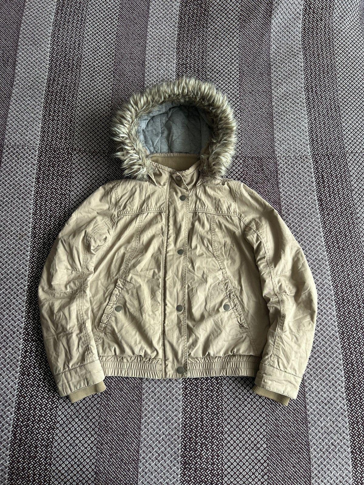 Japanese Brand Vintage Y2K Women Jacket Faux Fur Streetwear Japanese Style Size L / US 10 / IT 46 - 1 Thumbnail