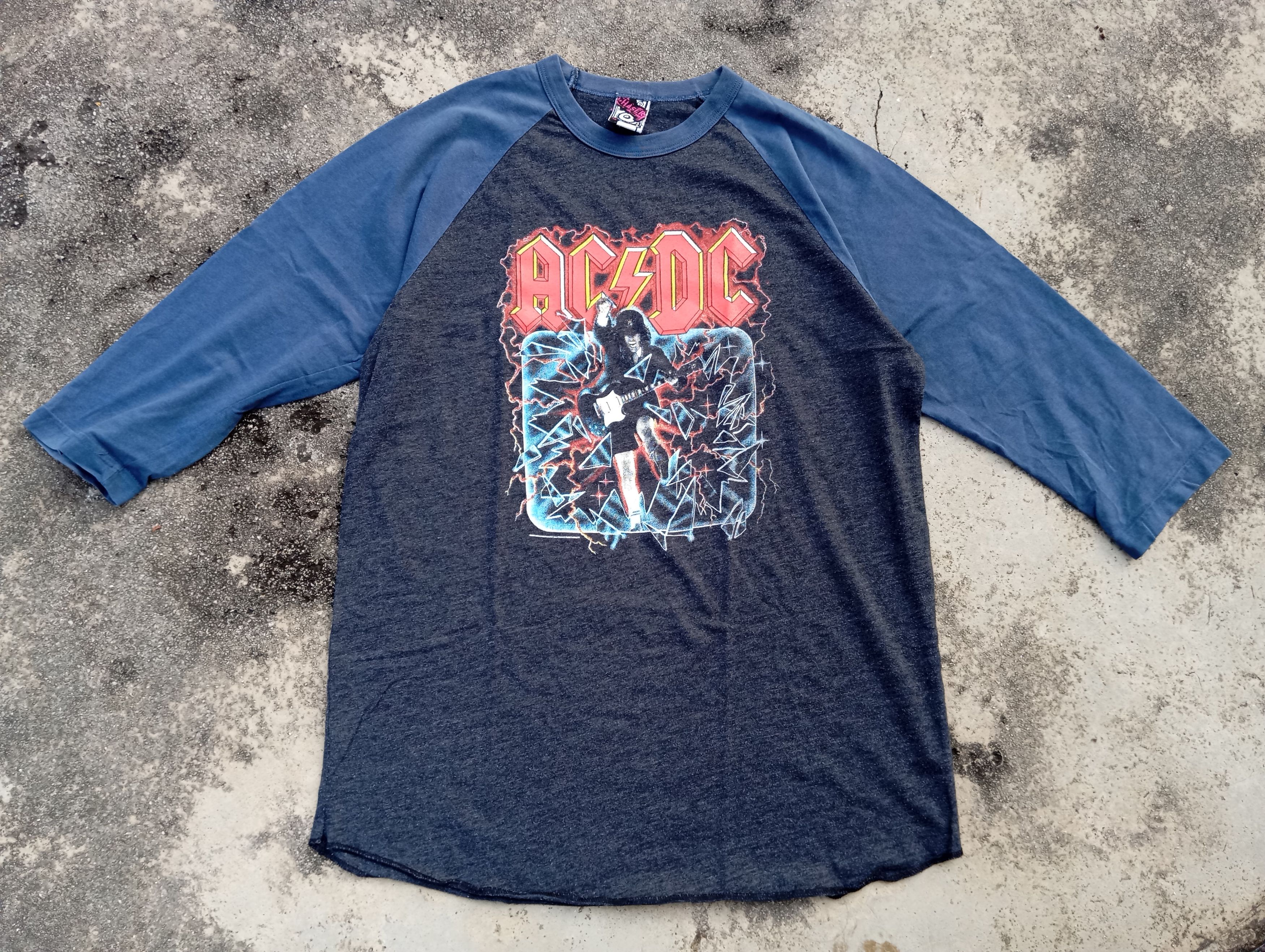 Vintage VTG 2000s ACDC 🎸 3Q Raglan tshirt band 🤩 Size US M / EU 48-50 / 2 - 2 Thumbnail