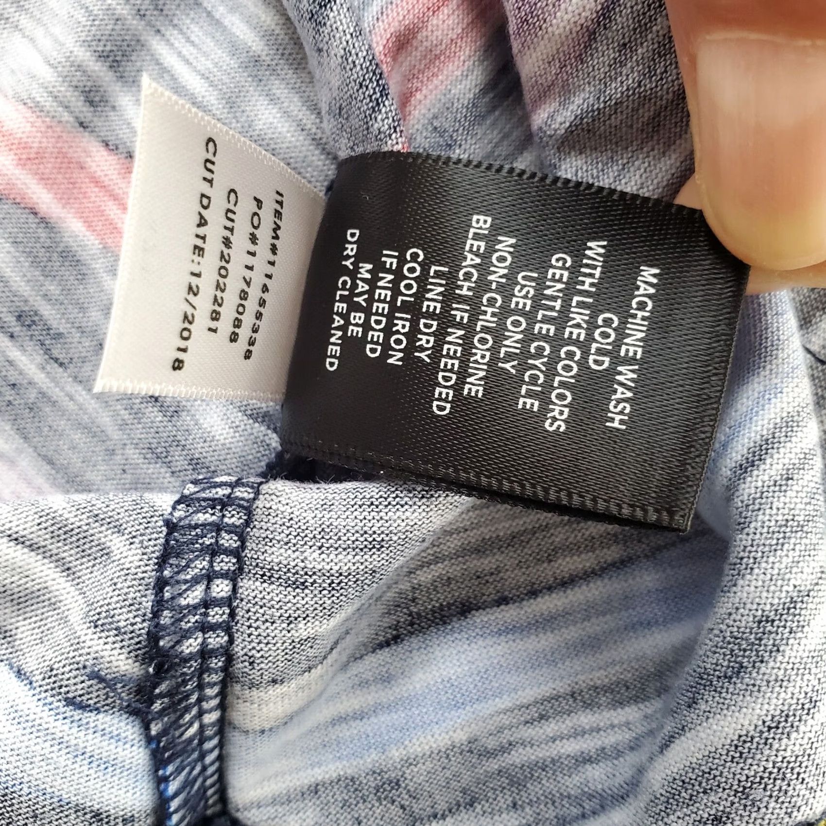 Torrid Torrid T Shirt Womens 00 Multicolor Striped Deep V Neck We Swear By The Fit Round Hem Shirt Womens 00 Multicolor Striped V-Neck Torrid Size XXS / US 00 / IT 34 - 7 Thumbnail