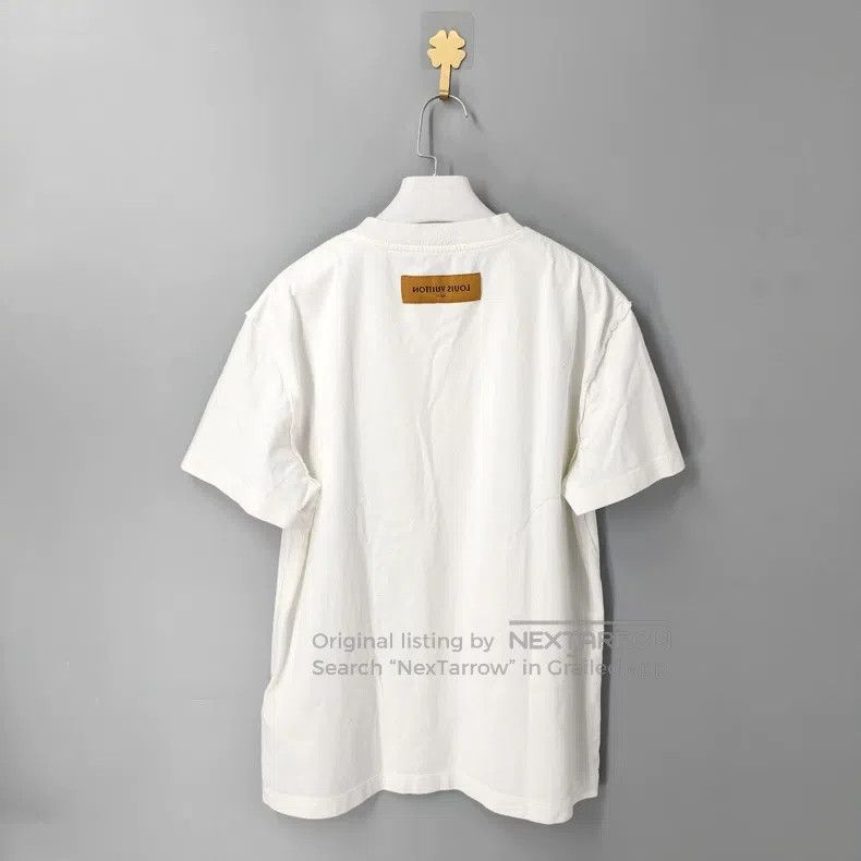 Louis Vuitton Louis Vuitton White embossed logo short sleeve Size US S / EU 44-46 / 1 - 2 Thumbnail