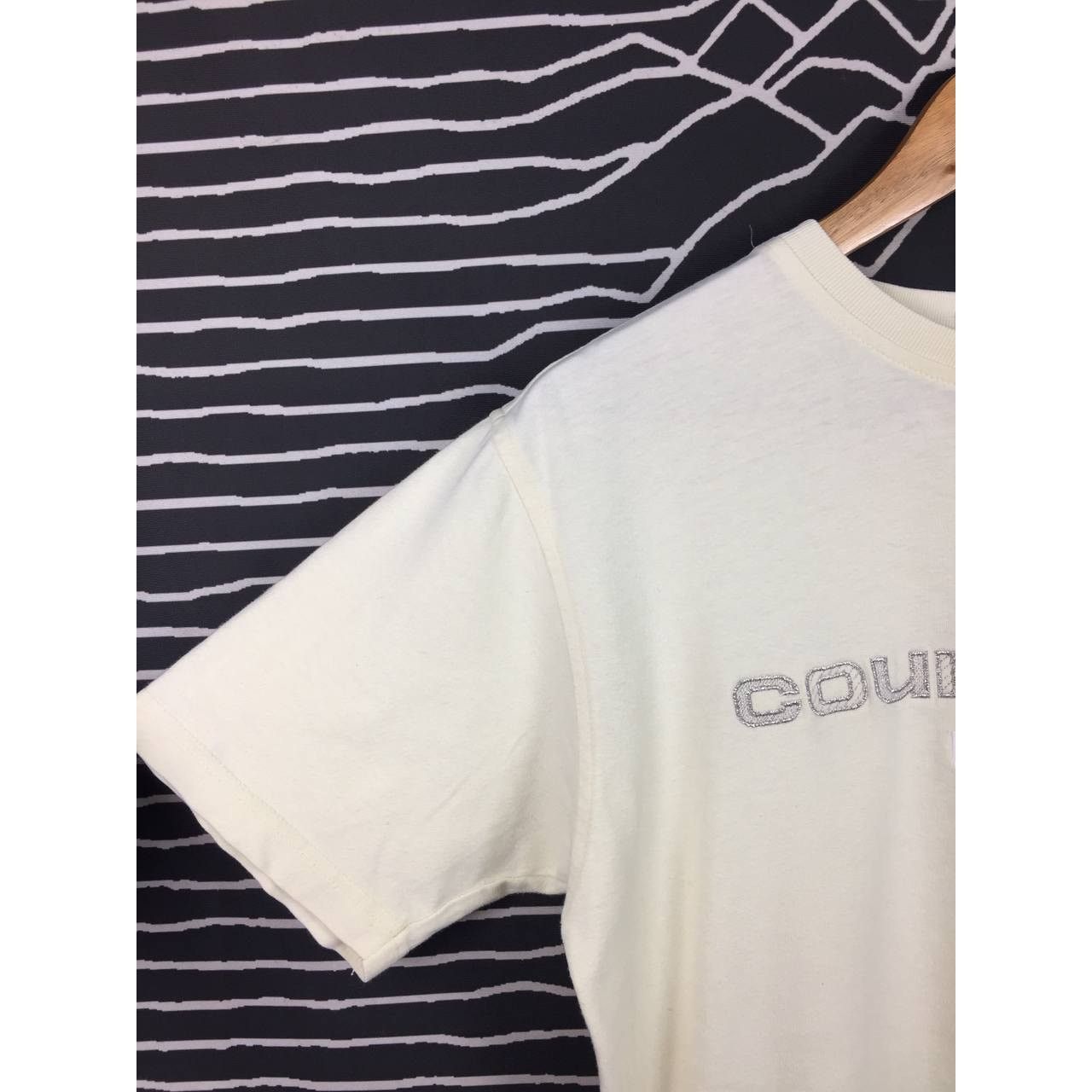 Courreges Vtg Courreges Paris Spell Out Logo Tee Size M Size US M / EU 48-50 / 2 - 4 Thumbnail