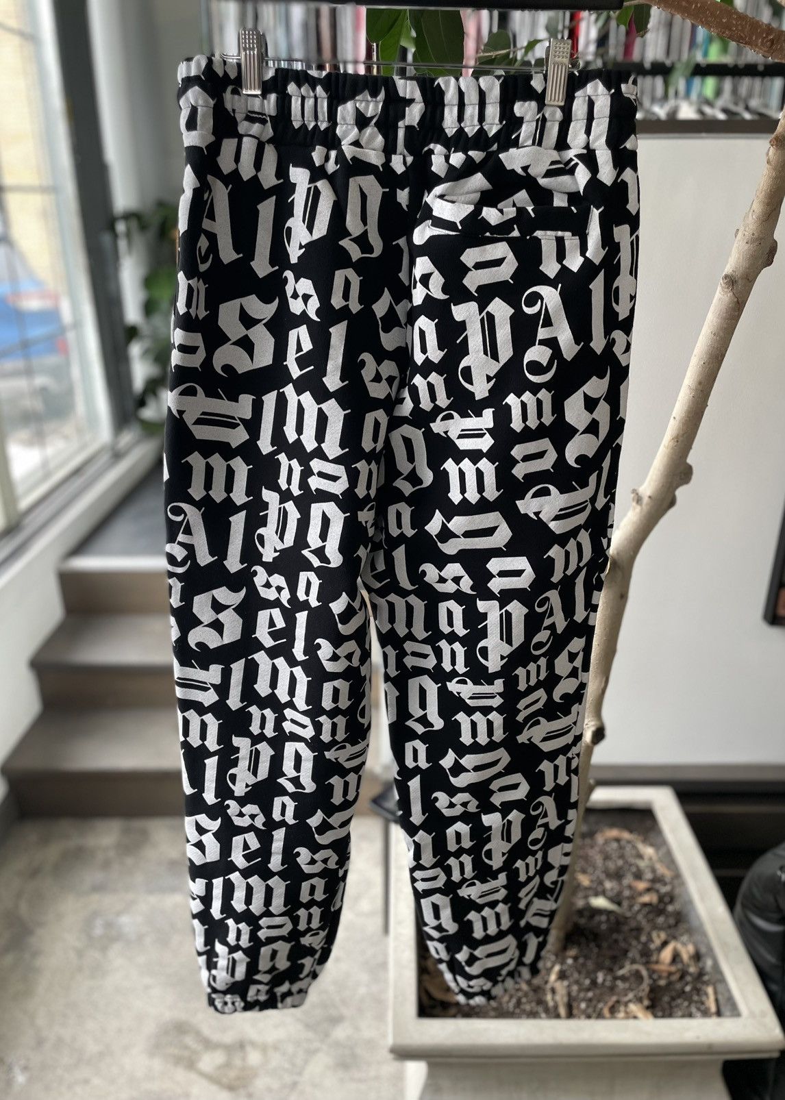 Palm Angels Palm Angels Monogram Sweatpants Size US 34 / EU 50 - 3 Thumbnail