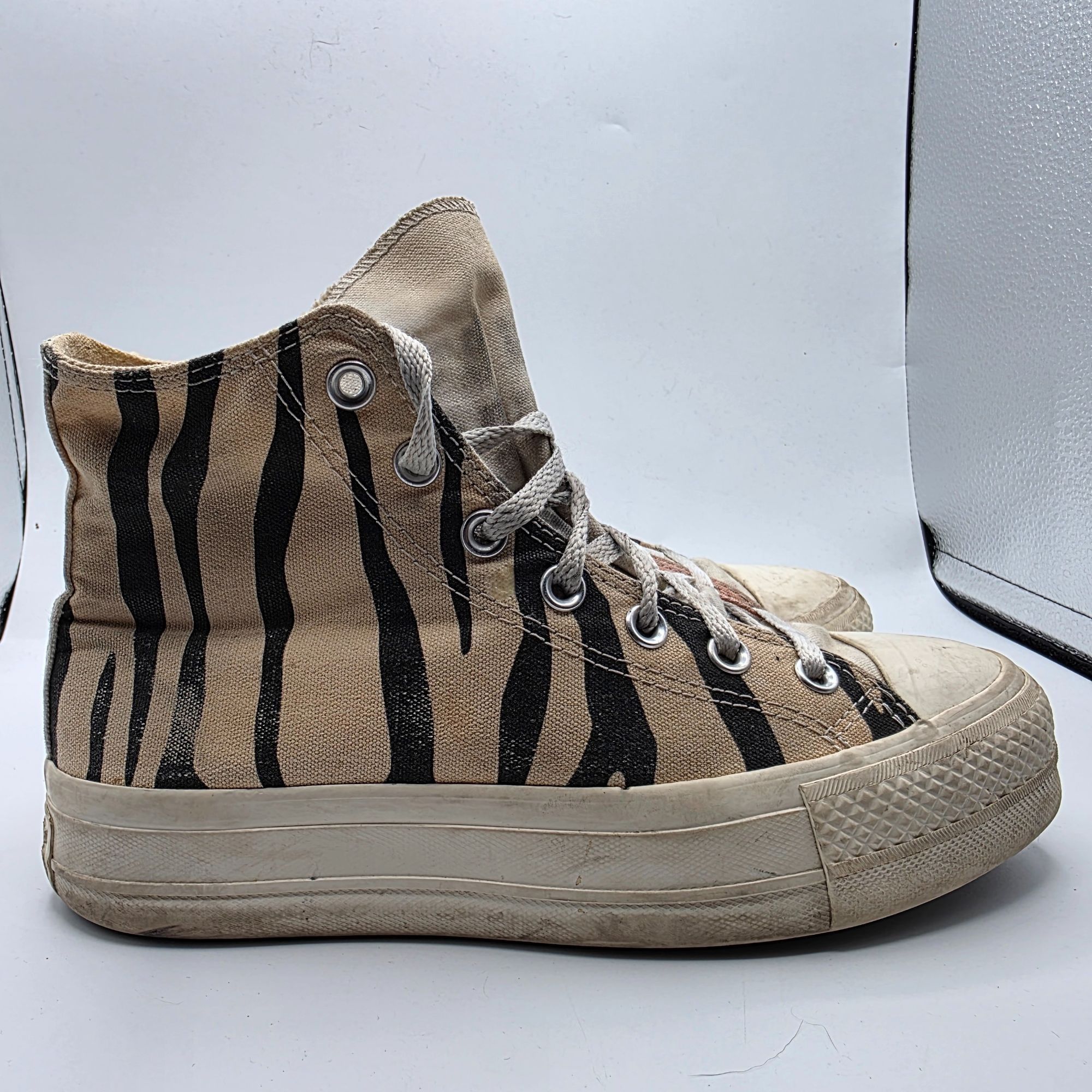 Converse Converse Womens Size 7.5 Brown Pink Sneaker Shoes Casual Wal Size US 7.5 / IT 37.5 - 12 Thumbnail