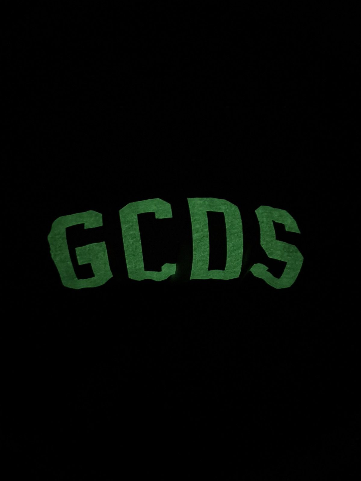 GCDS GCDS White logo glow in the dark crewneck sweater sz S Size US S / EU 44-46 / 1 - 11 Thumbnail