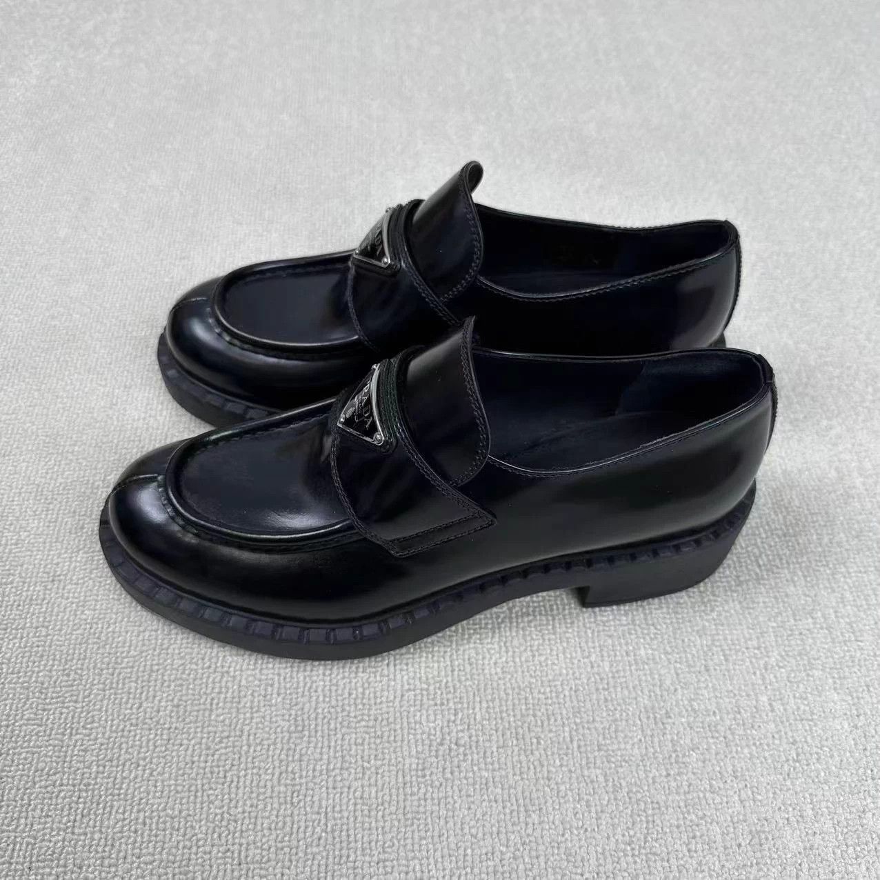 Prada Prada Women's Triangle Logo Loafer 38 New Size US 7 / IT 37 - 3 Thumbnail