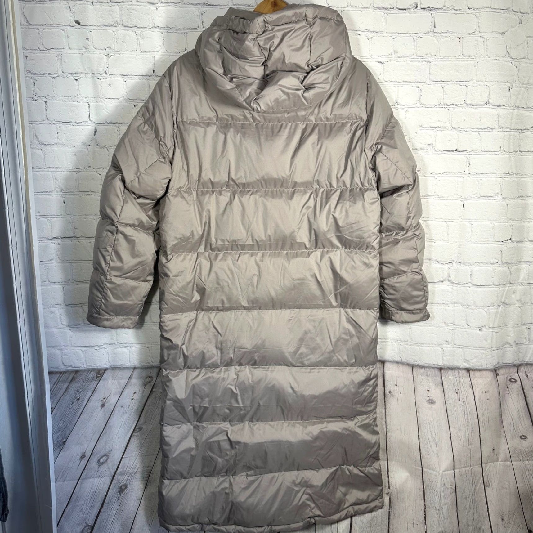 Quince Quince Womens Responsible Down Long Puffer Jacket 700 Fill Power Gray M أبو Size M / US 6-8 / IT 42-44 - 6 Thumbnail