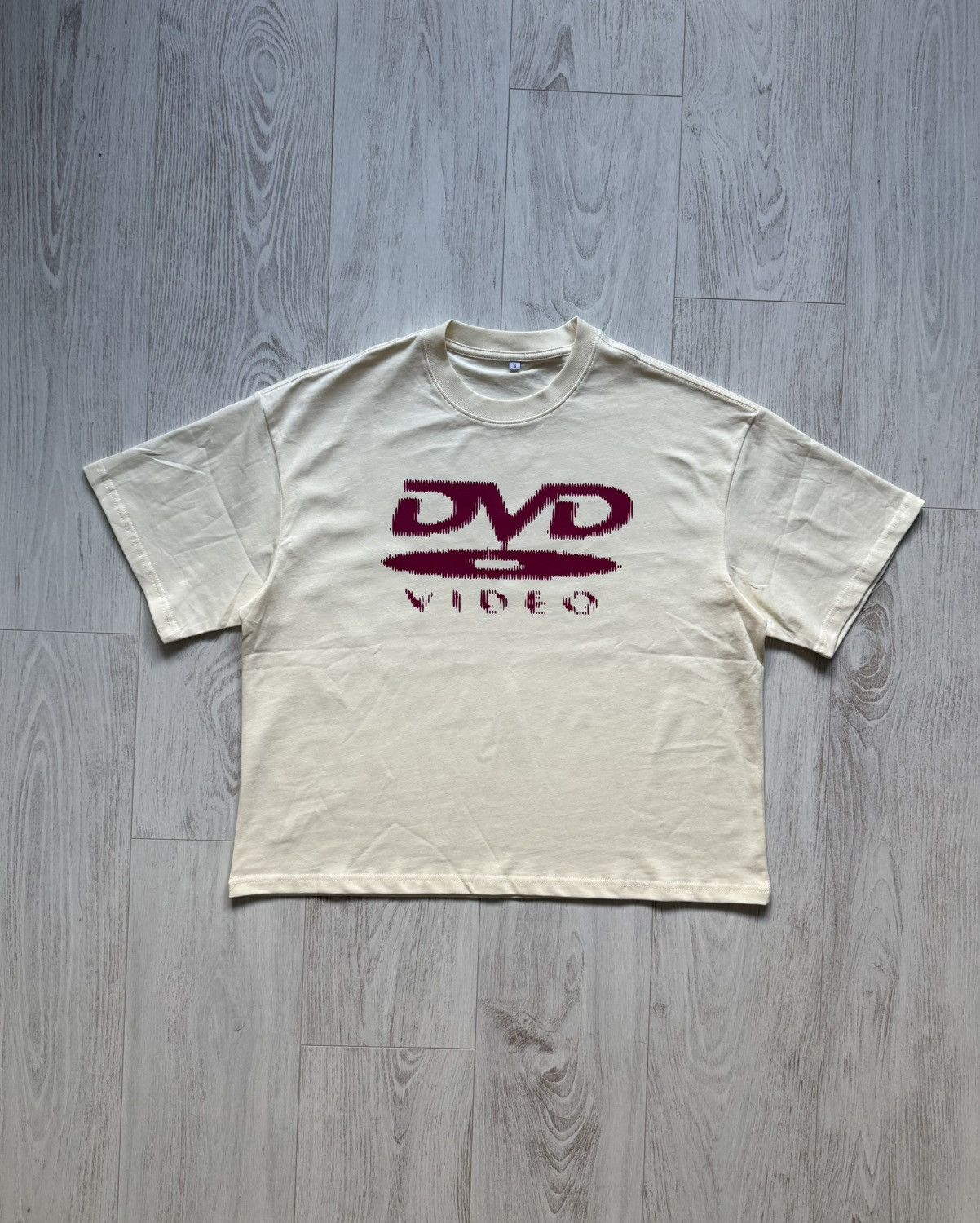 Other DVD Video Logo Boxy Vintage Custom Creme Magenta T-Shirt S Size US S / EU 44-46 / 1 - 1 Thumbnail