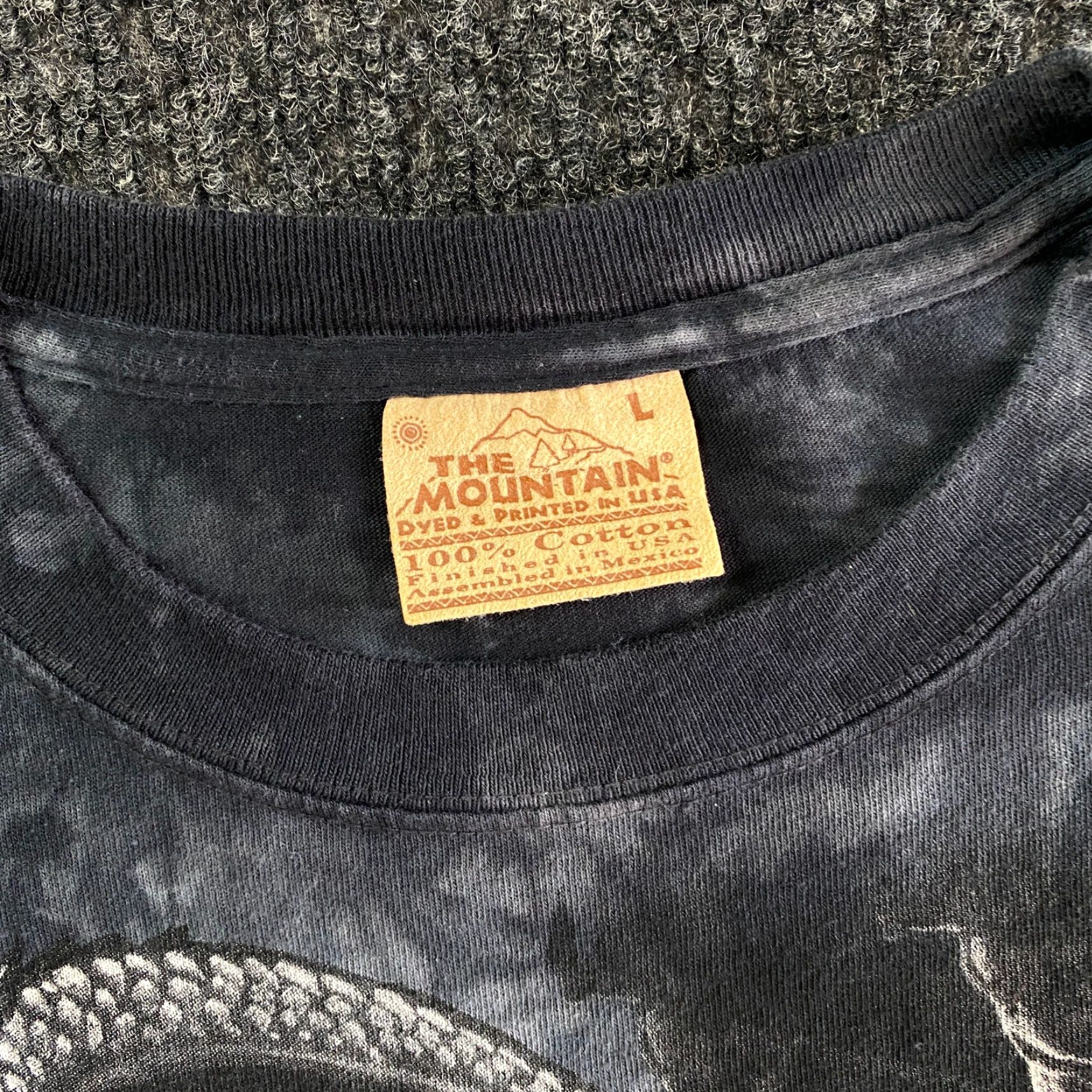The Mountain VINTAGE The Mountain Tie Dye T Shirt Dragon Cross Fantasy Black Gray L 90s y2k Shirt Adult Unisex Gray Dragon 90s Hippie Retro USA Shirt Size US L / EU 52-54 / 3 - 4 Thumbnail