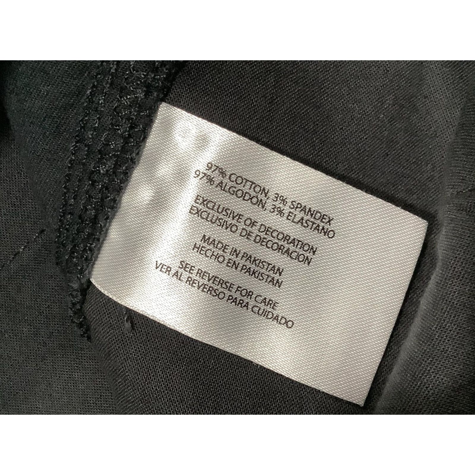 Gap GAP Shorts Womens 16 True Black Classic Midrise Short Stretch Cotton Chino NWT Size 38" / US 16 / IT 52 - 7 Thumbnail