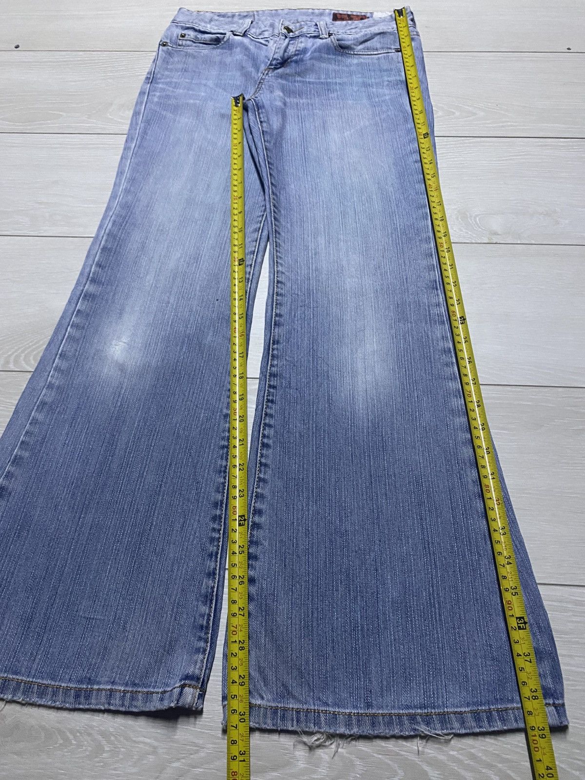 Japanese Brand Vintage Japanese Brand Hush Hush Light Wash Flare Jeans Size US 29 - 14 Thumbnail