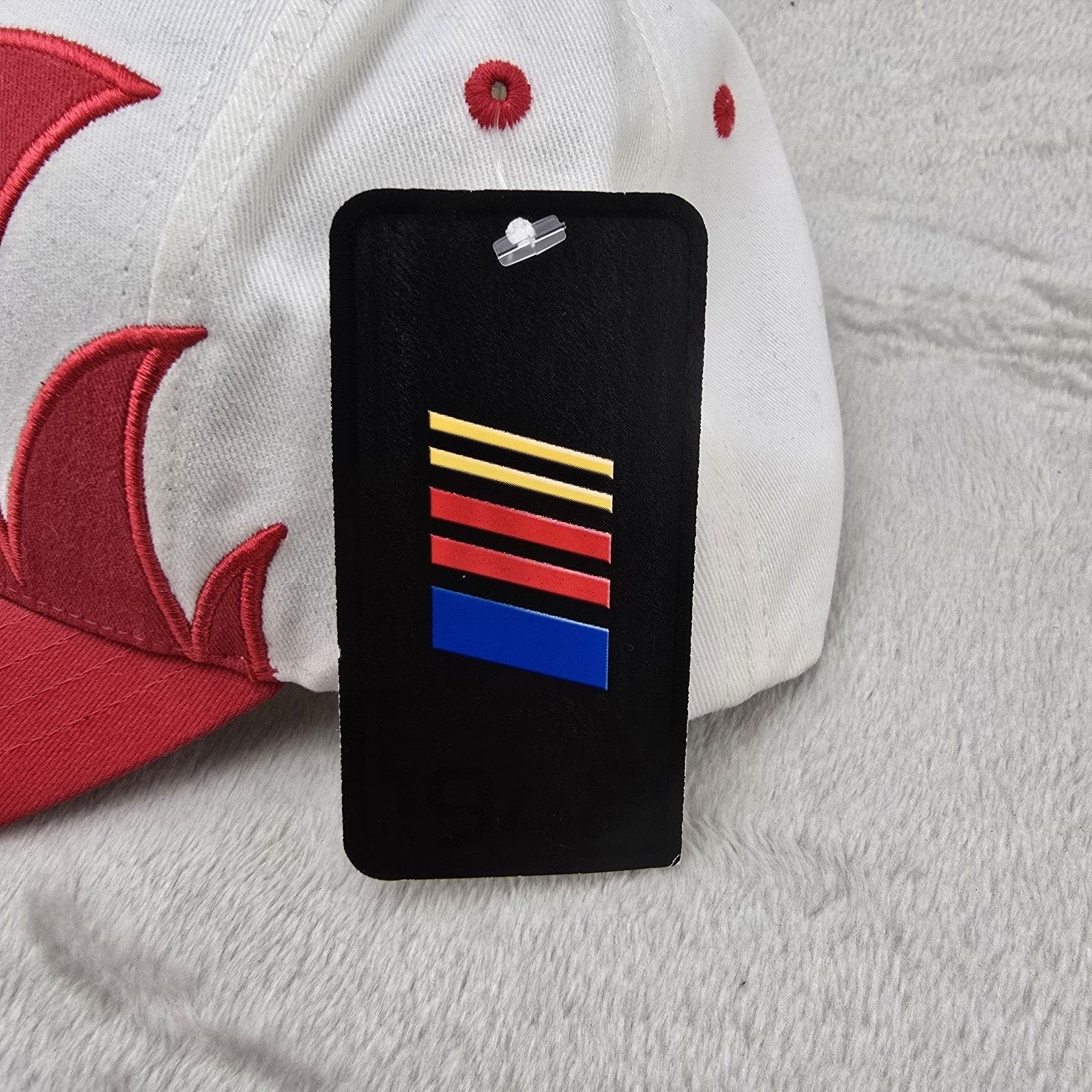 NASCAR Auto Club Speedway Sharktooth Hat Nascar White Red Vintage Size ONE SIZE - 11 Thumbnail