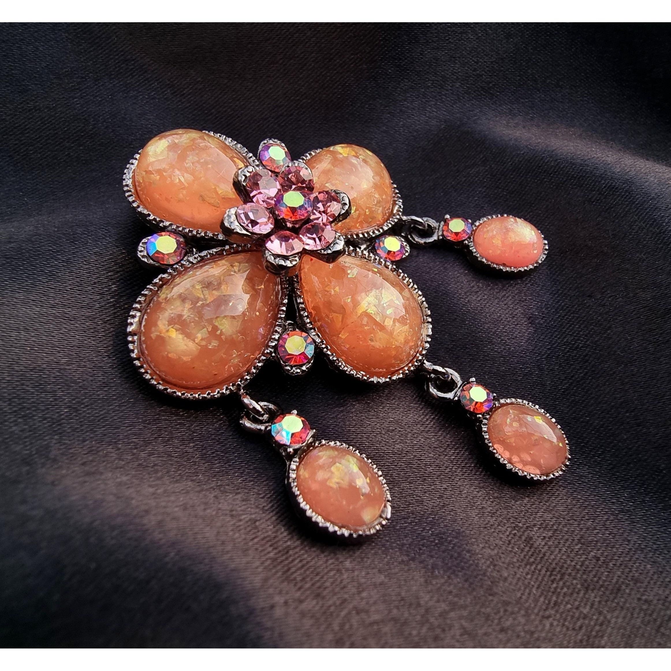Vintage Rare Find Vintage SNK Signed Melon Opal Cabochon Rhinestones Size ONE SIZE - 3 Thumbnail