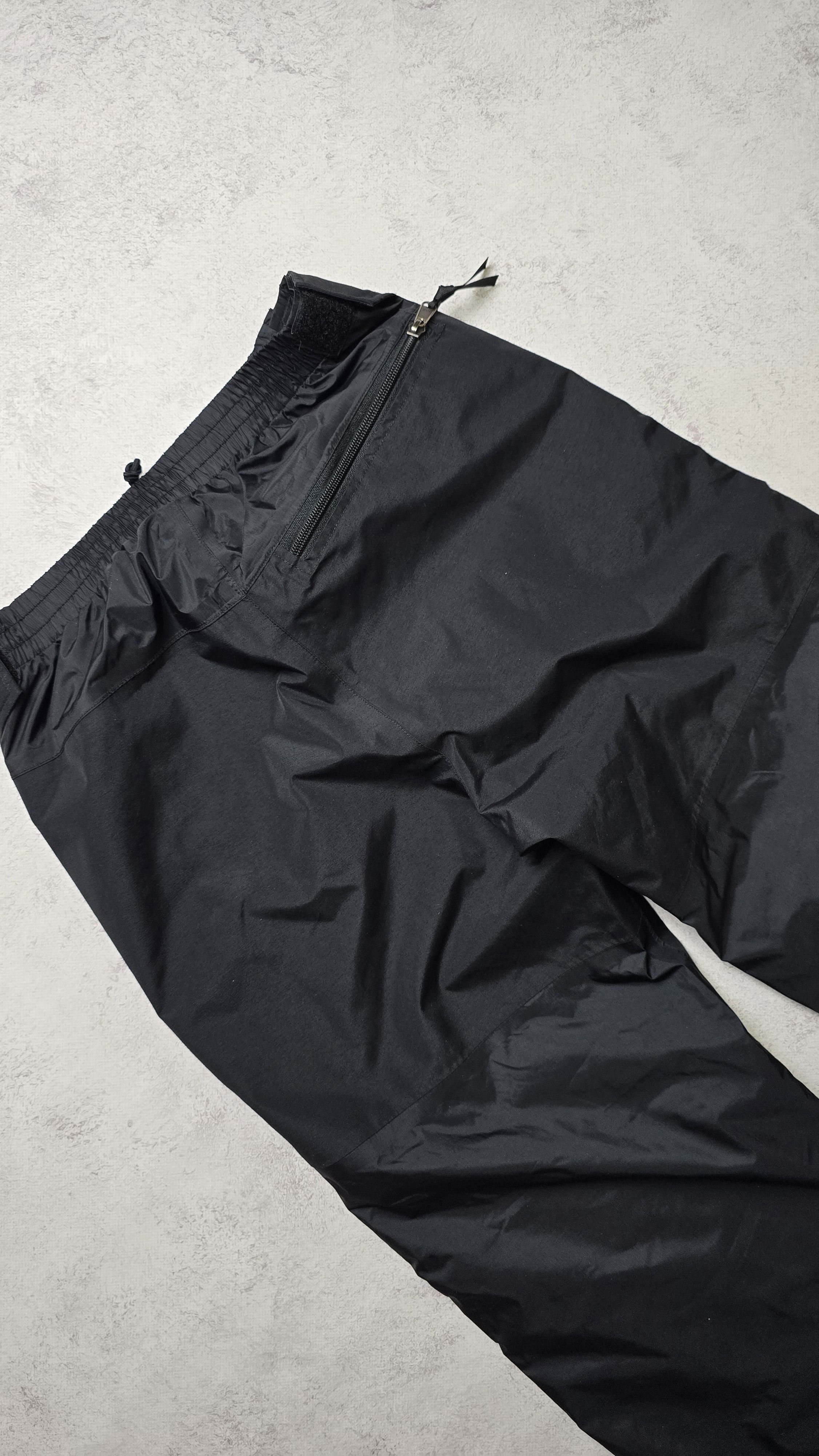 The North Face Gore-Tex Mountain Light Pants Men’s S Full Zip Ski Shell Size US 30 / EU 46 - 6 Thumbnail