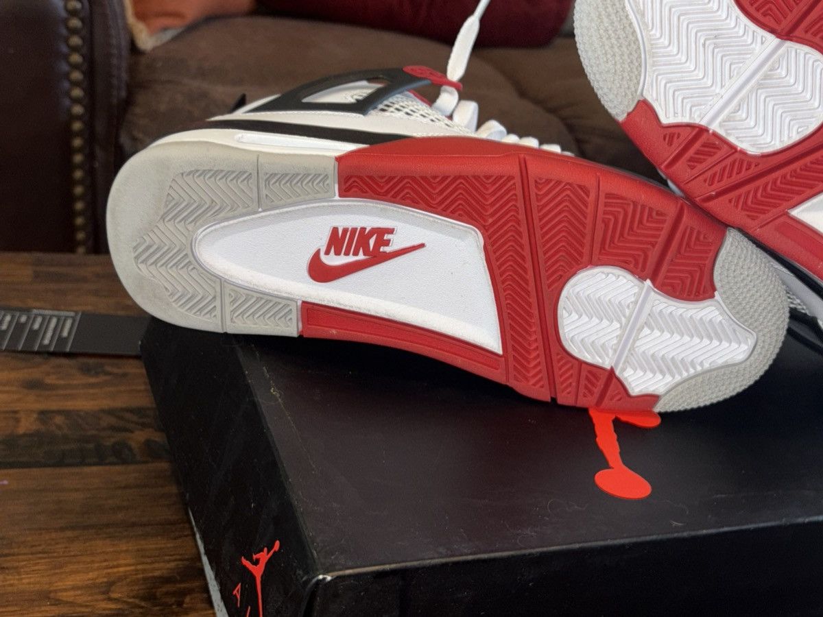 Jordan Brand Air Jordan 4 Retro OG Fire Red Size US 8 / EU 41 - 7 Thumbnail