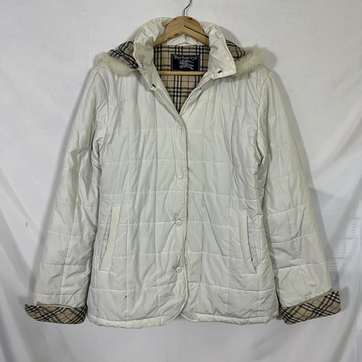 Burberry BURBERRYS’ NOVACHECK CREAM IVORY QUILTED FUR HOODED JACKET Size M / US 6-8 / IT 42-44 - 1 Thumbnail