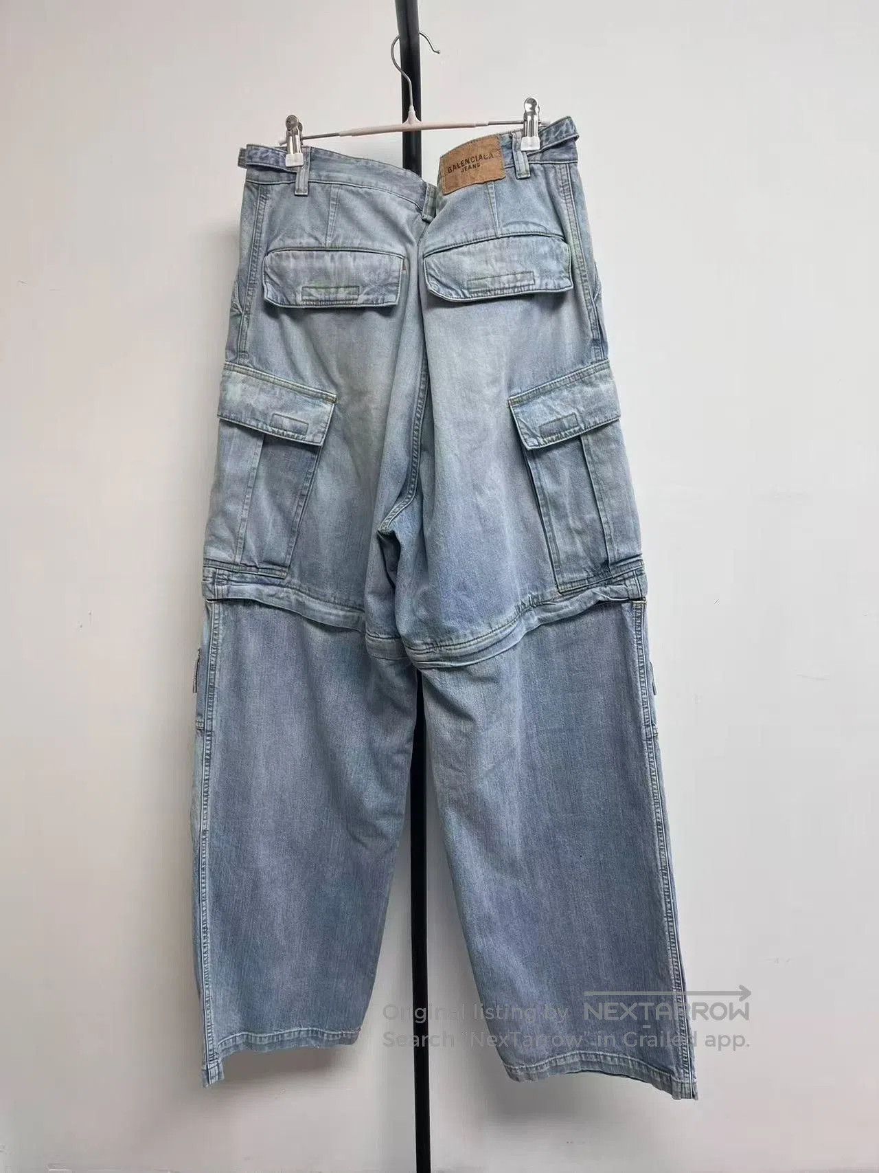Balenciaga Balenciaga Washed Loose Mid-Rise Jeans Women. Size 24" / US 00 / IT 34 - 2 Thumbnail