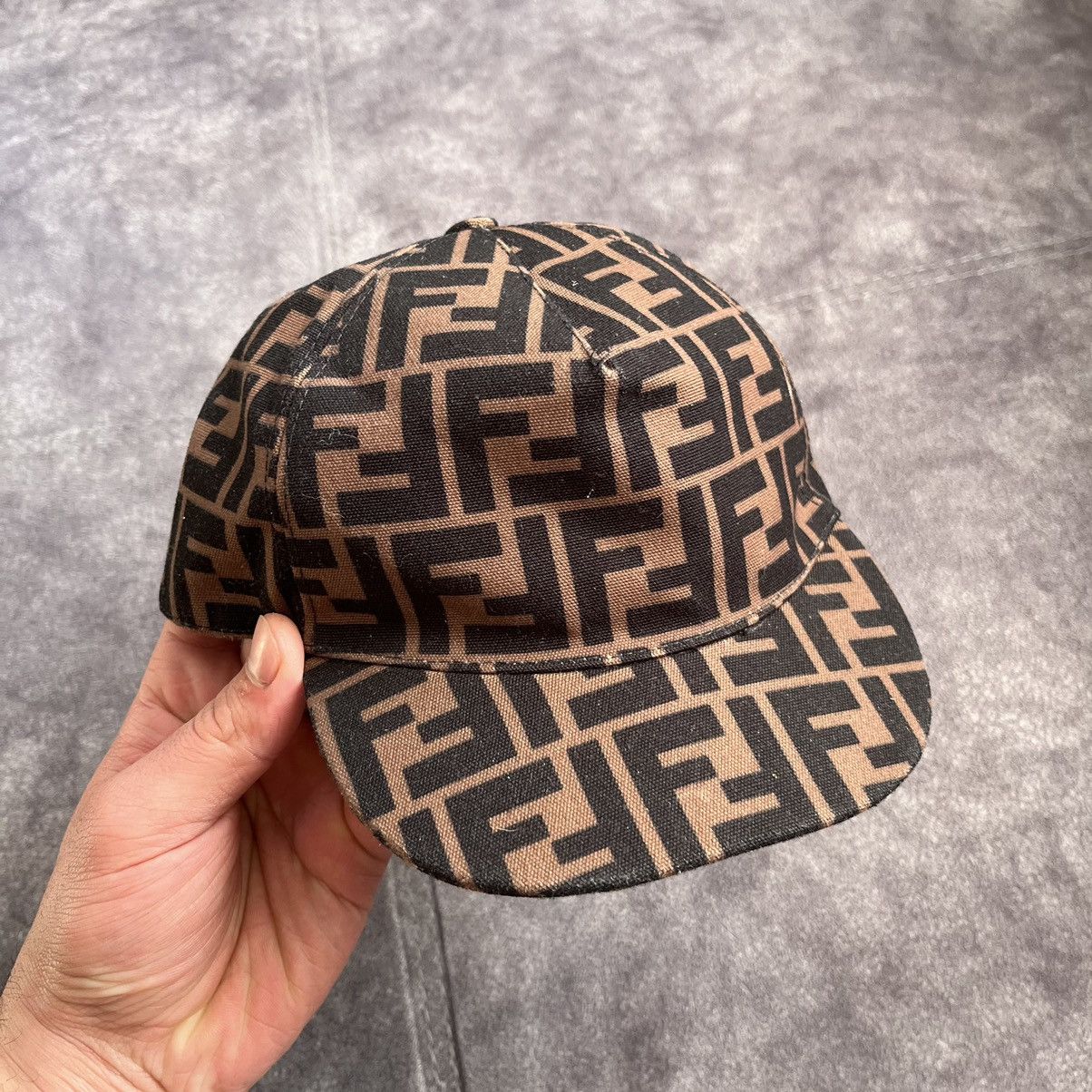 Kids fendi cap on sale