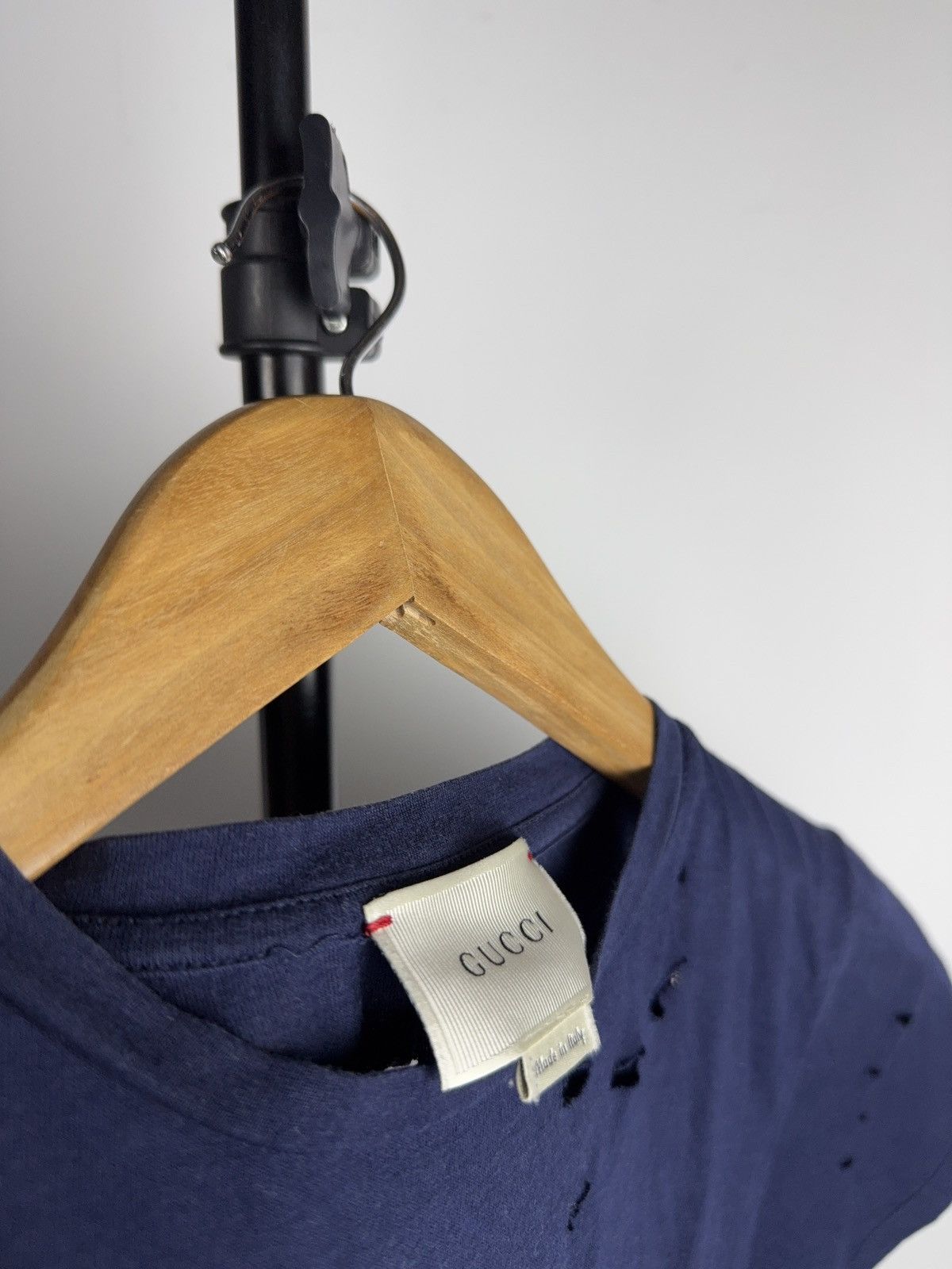 Gucci 00s Gucci Distressed Pocket Tee Archive Ripped Made in Italy Size XS / US 0-2 / IT 36-38 - 12 Thumbnail
