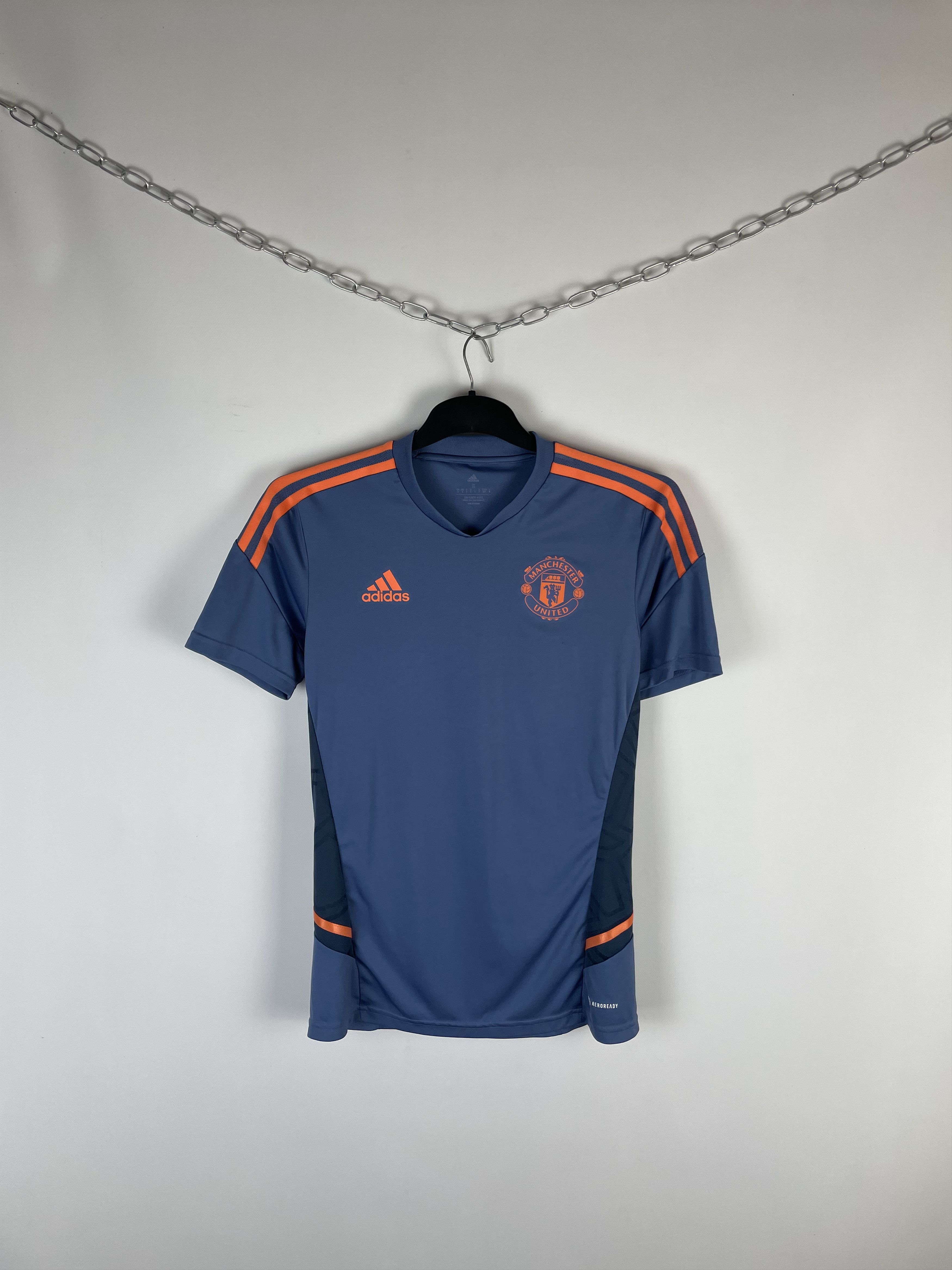 Adidas Vintage Adidas Manchester United Jersey 22-23 Size US S / EU 44-46 / 1 - 1 Thumbnail