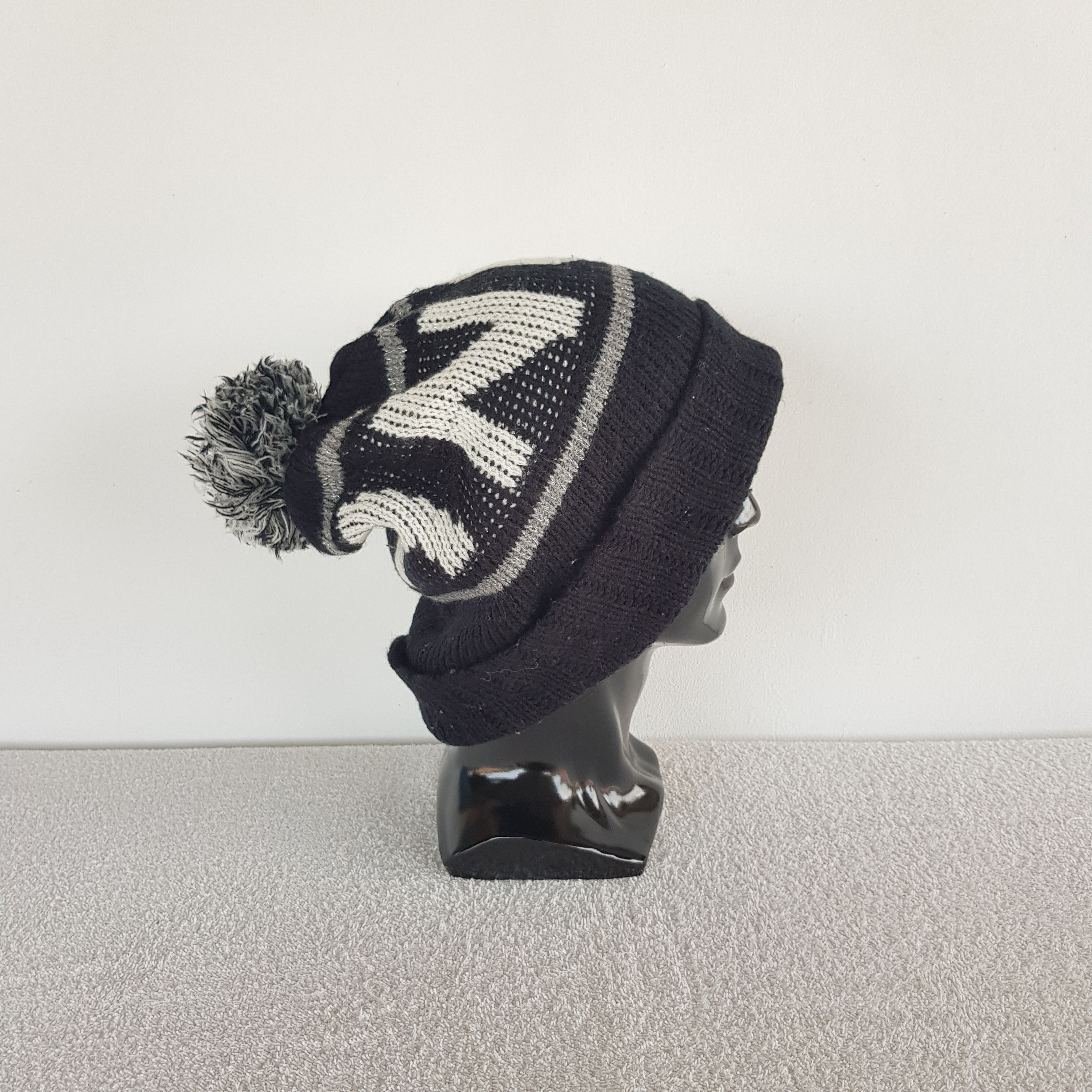 Japanese Brand Vintage Japanese Beanie Isle Ribbed Knit Ski Snow Caps Hats. Size ONE SIZE - 4 Thumbnail