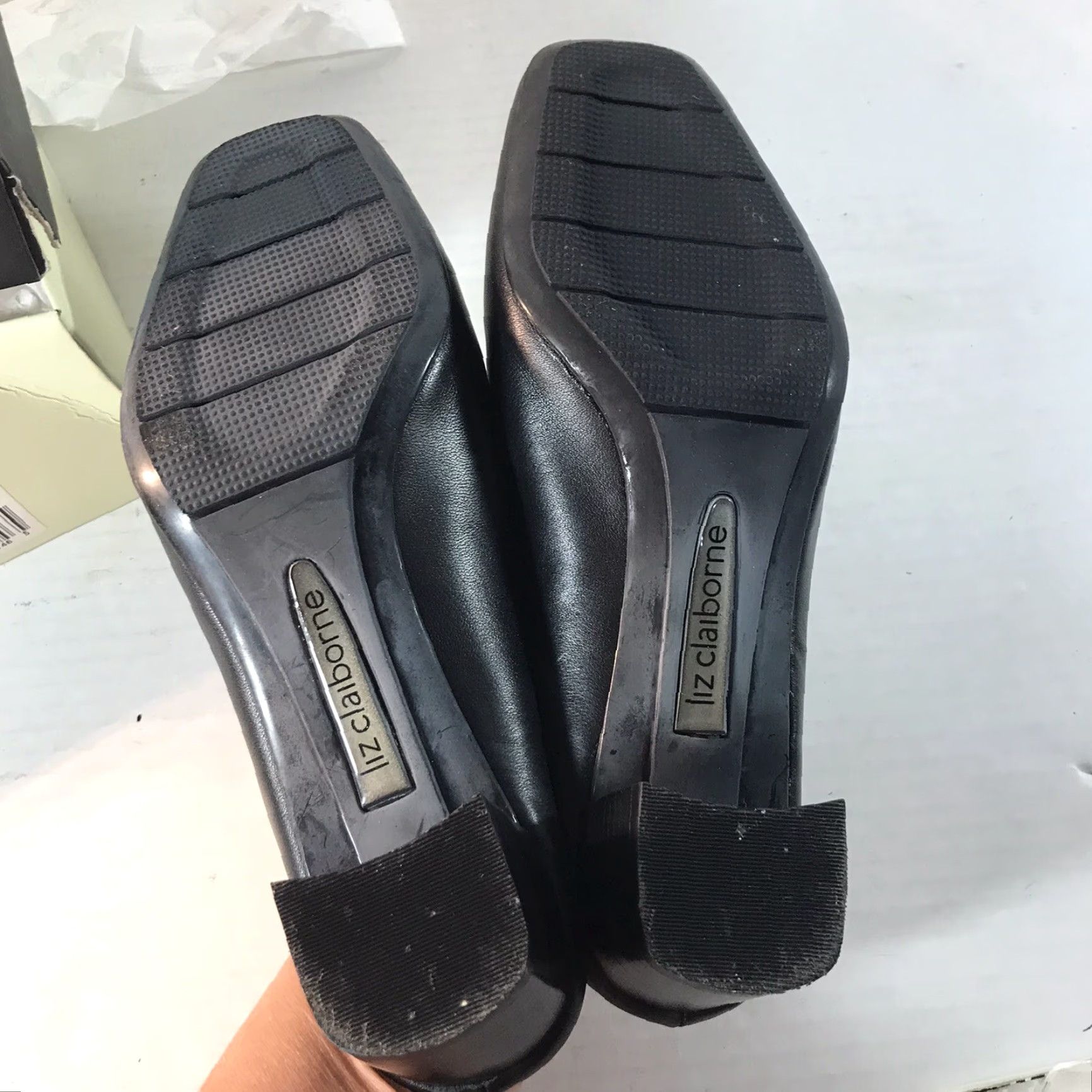 Liz Claiborne Liz Claiborne Black Leather Mules Womens Size 7.5 Square Toe Slip On Block Heel Size US 7.5 / IT 37.5 - 7 Thumbnail