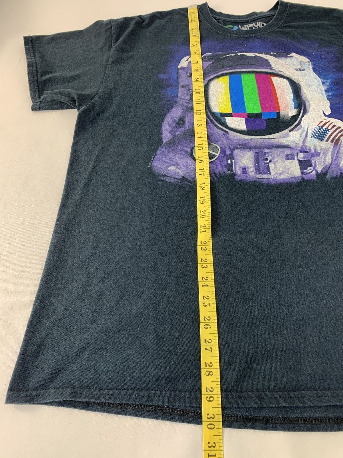 Liquid Blue 90s Liquid Blue Astronaut Spaceman 2012 Big Logo Printed Tee Size US XL / EU 56 / 4 - 7 Thumbnail