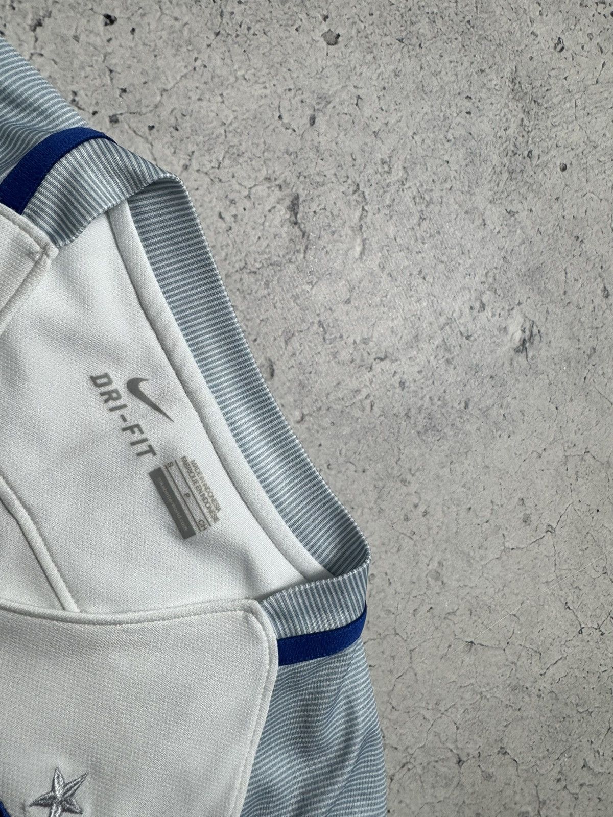 Nike Nike England Team Jack Wilshere #18 Vintage Soccer Jersey Size US S / EU 44-46 / 1 - 9 Thumbnail
