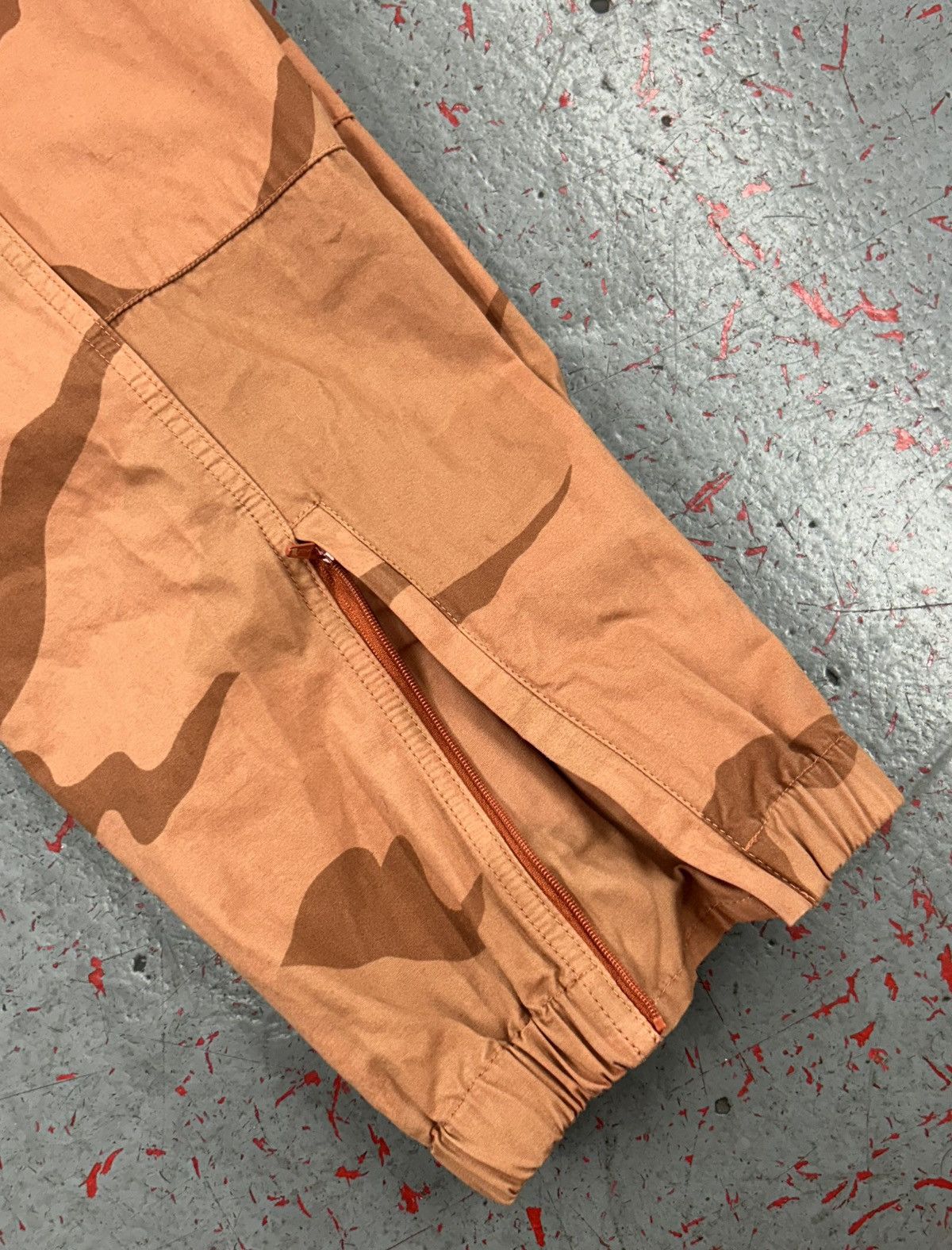 Stone Island × Supreme Supreme x Stone Island Cargo Pants Coral Camo Size 30 Size US 30 / EU 46 - 10 Thumbnail