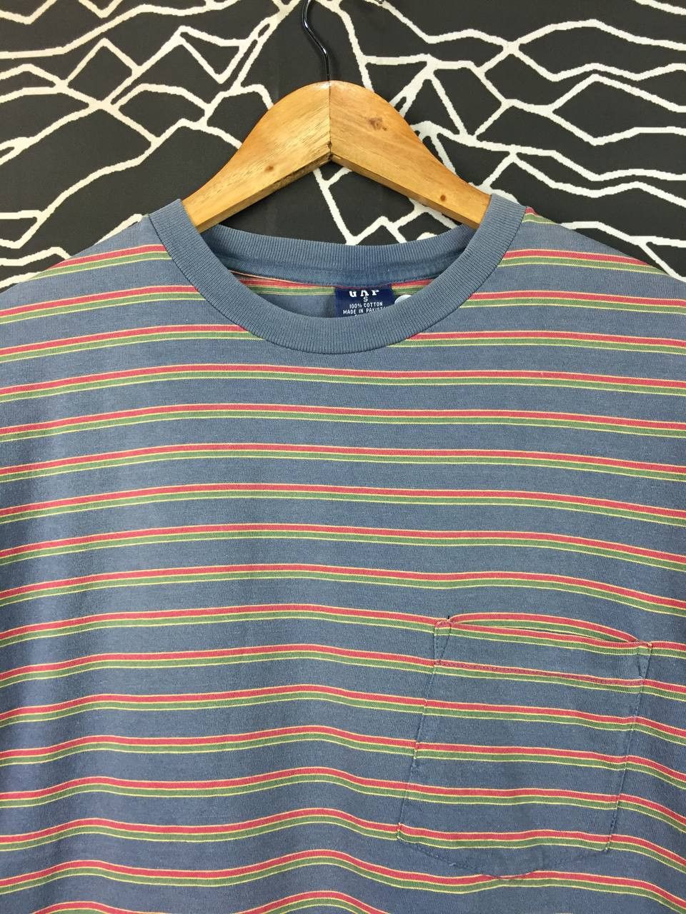Gap Vtg GAP Multi-Color Horizontal Stripe Pocket Tee Size US S / EU 44-46 / 1 - 3 Thumbnail