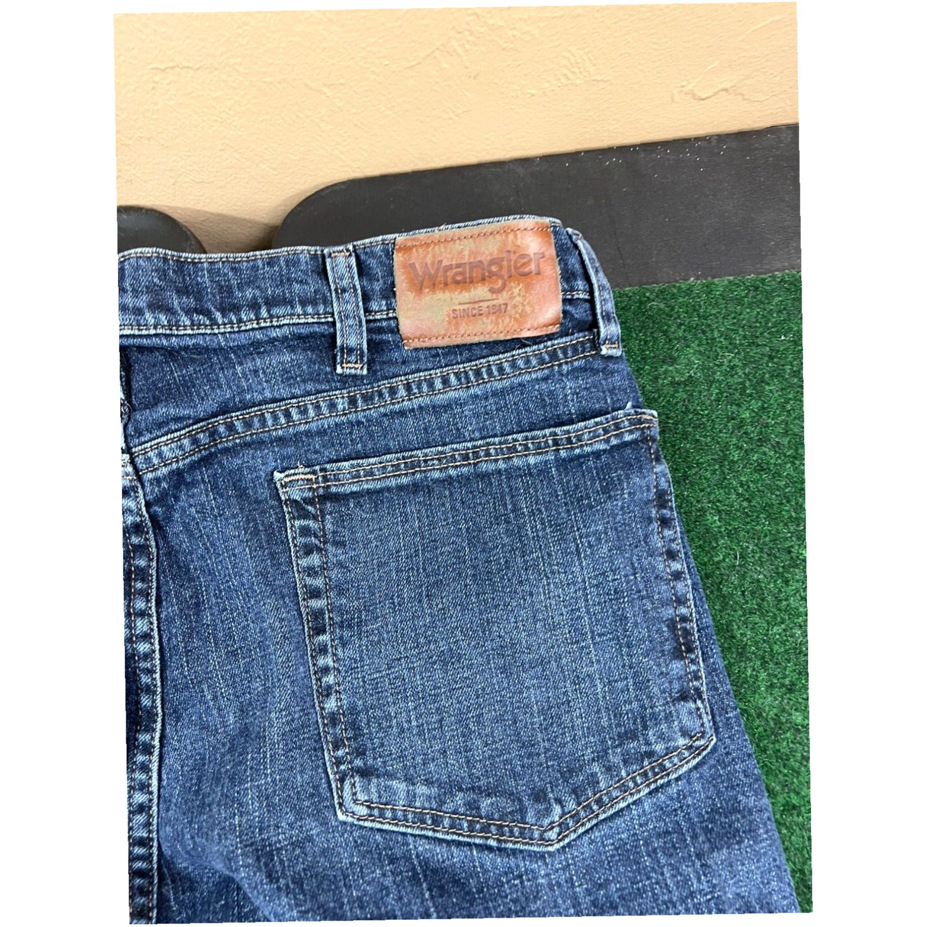 Wrangler Wrangler Jeans Men's 38X32 Blue Regular Fit Denim Work Jeans Size US 38 / EU 54 - 3 Thumbnail