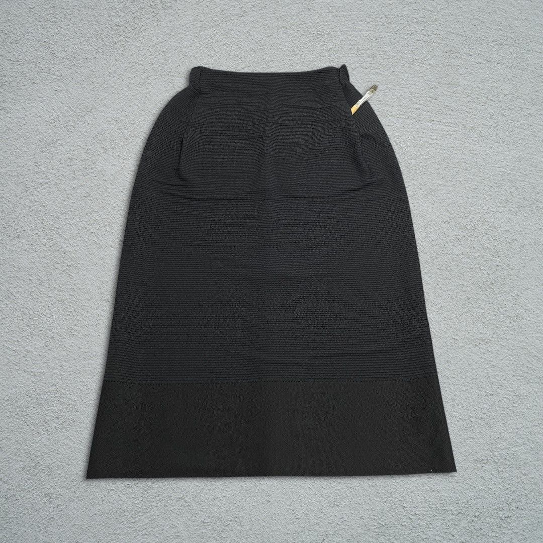 Issey Miyake ISSEY MIYAKE FW14 RTW HORIZONTAL PLEATED MIDI SKIRT Size 32" / US 10 / IT 46 - 1 Thumbnail