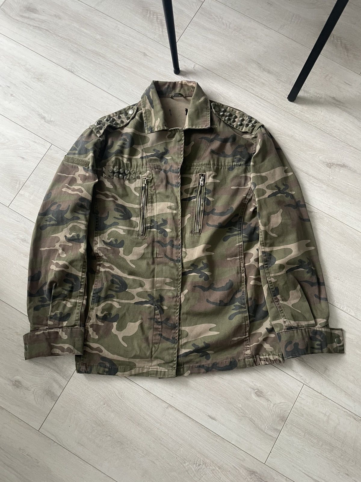 Vintage Vintage Y2K Camo Avant Garde Denim Jacket RARE Size US M / EU 48-50 / 2 - 1 Thumbnail