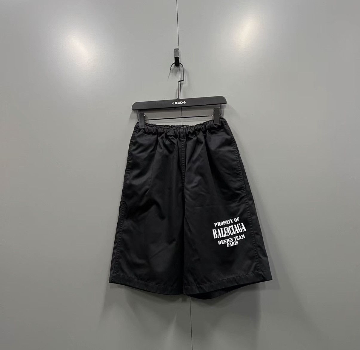 Balenciaga Balenciaga Black Front Logo Print Shorts J41 Size US 28 / EU 44 - 1 Thumbnail