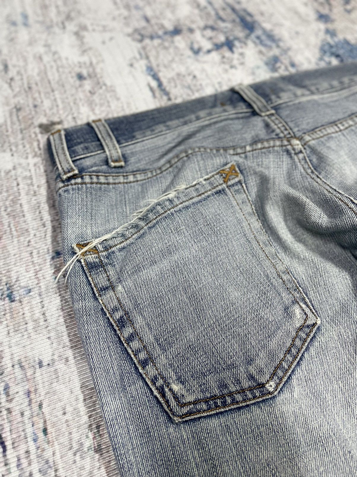 Dolce & Gabbana SS04 DOLCE&GABBANA DAVID BECKHAM DISTRESSED LIGHT WASH JEANS Size US 35 - 17 Thumbnail