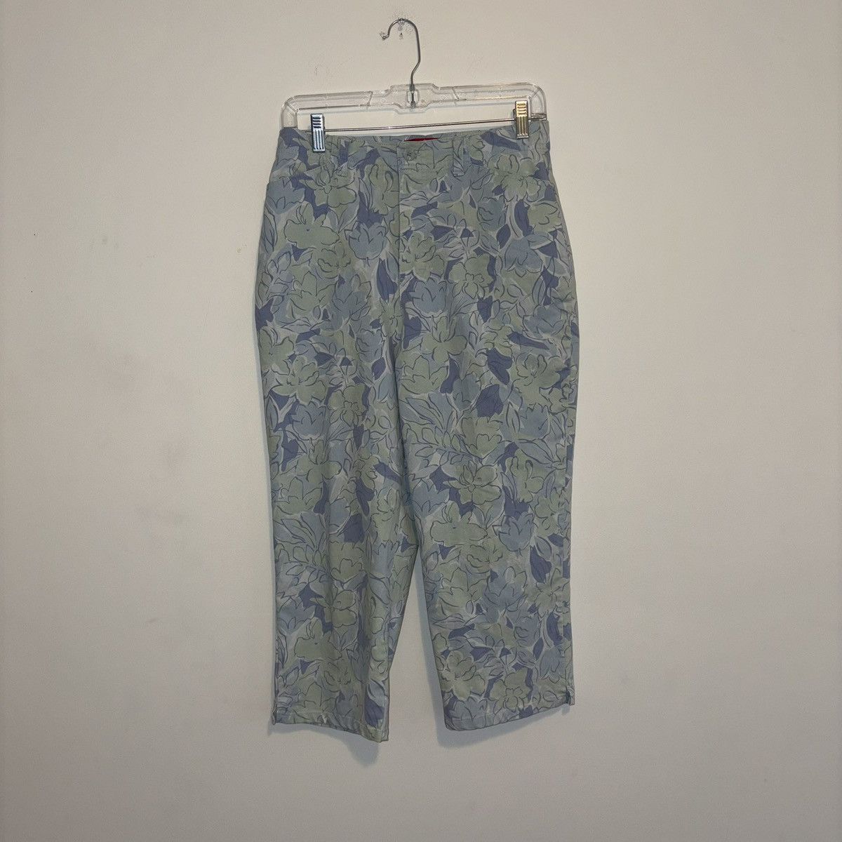 Gloria Vanderbilt Gloria Vanderbilt Pastel Blue & Green Floral Capri Pants Size 28" / US 6 / IT 42 - 1 Thumbnail