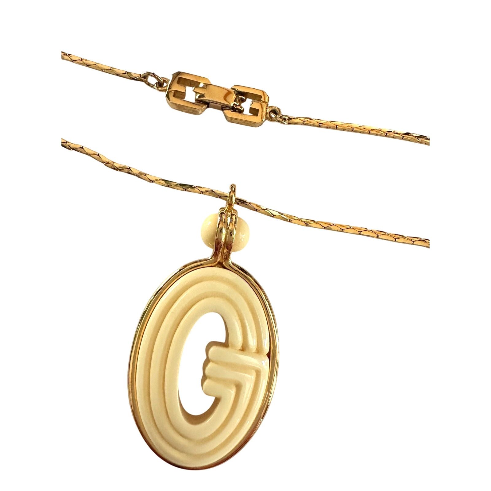 Givenchy Givenchy Vintage Resin G Pendant Necklace Size ONE SIZE - 7 Thumbnail