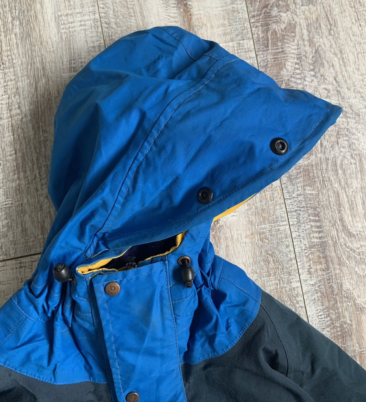 Berghaus × Vintage Vintage berghaus gore tex mera peak jacket Size US L / EU 52-54 / 3 - 9 Thumbnail