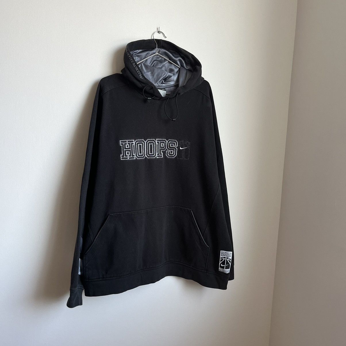 Vintage Vintage Y2K Nike Hoops Hoodie Size XL Size US XL / EU 56 / 4 - 1 Thumbnail