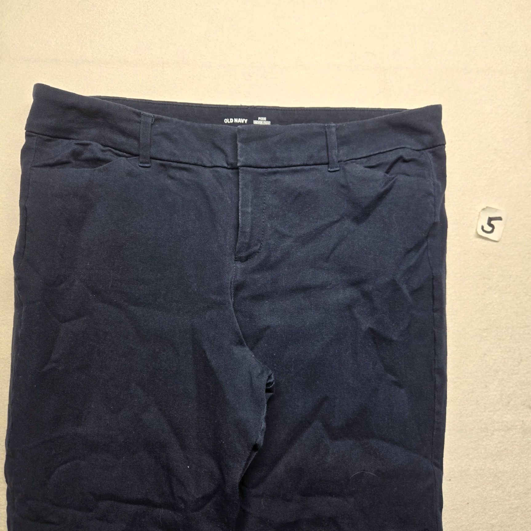 Old Navy Old Navy Black Skinny Chino Pants Women's 14 Regular Fit Size 36" / US 14 / IT 50 - 2 Thumbnail