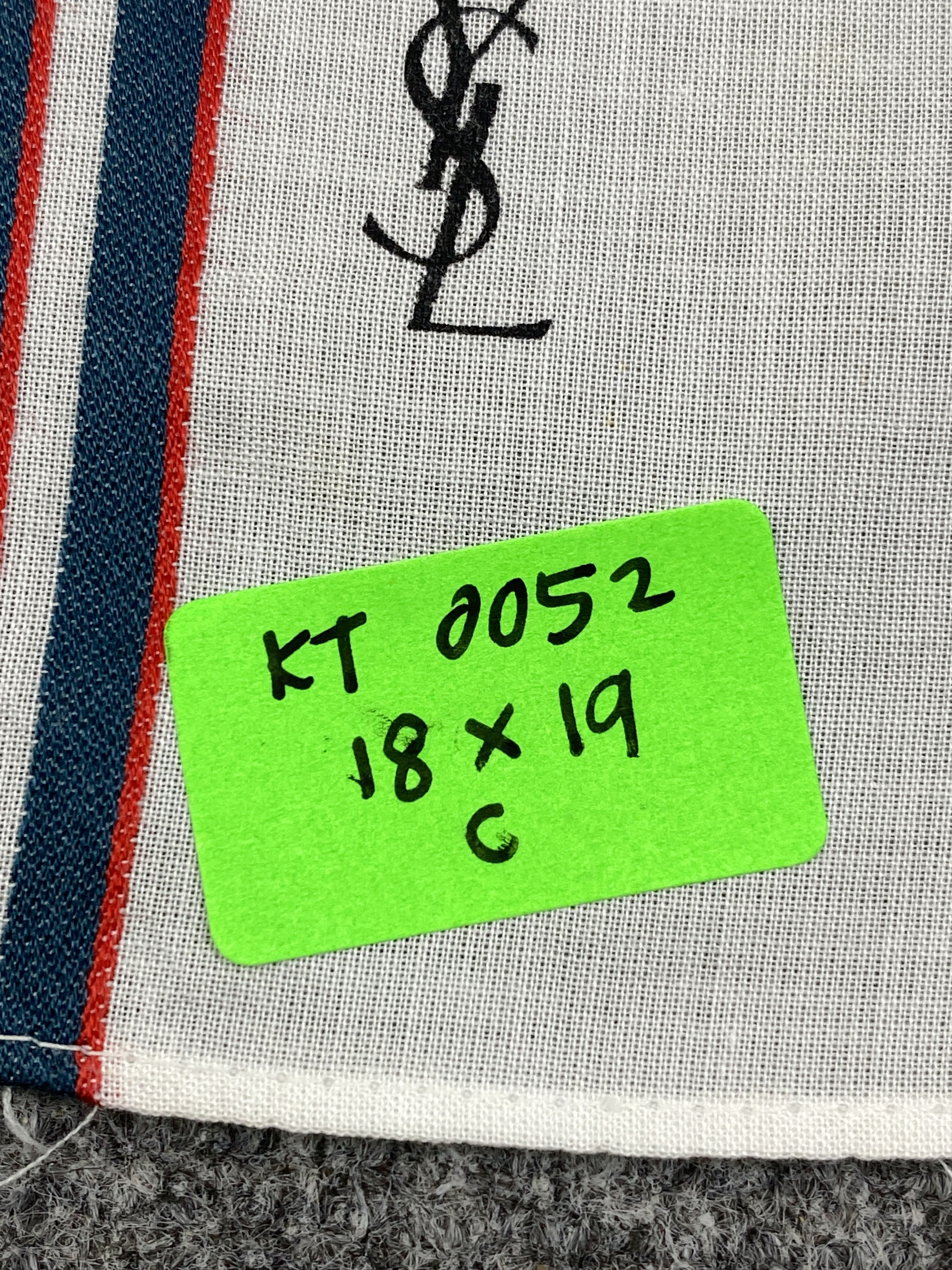Yves Saint Laurent Yves Saint Laurent Handkerchief / Neckerchief KT0052 Size ONE SIZE - 8 Thumbnail