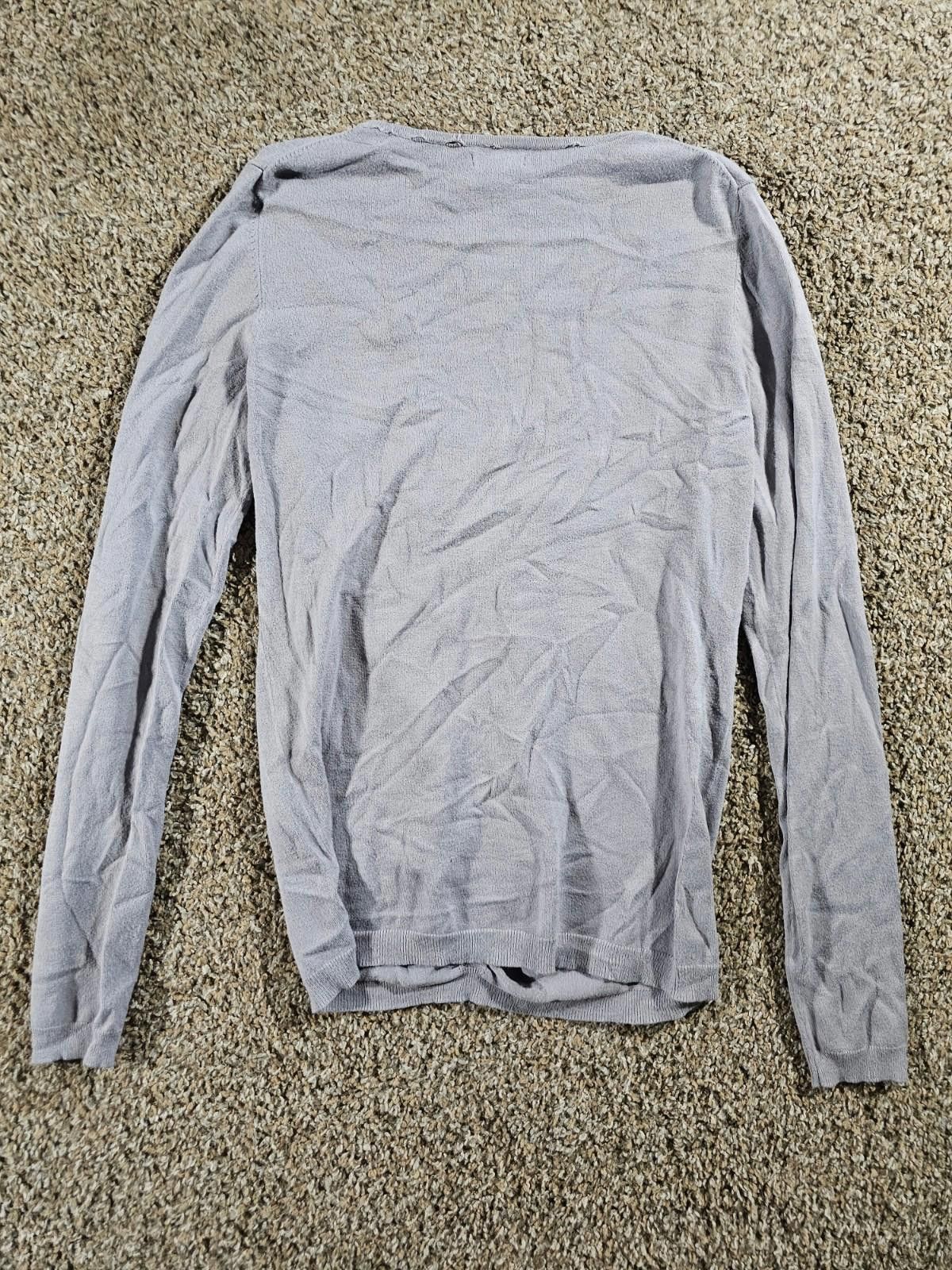 Express Express Ruffled Vneck M Gray Sweater Size M / US 6-8 / IT 42-44 - 7 Thumbnail