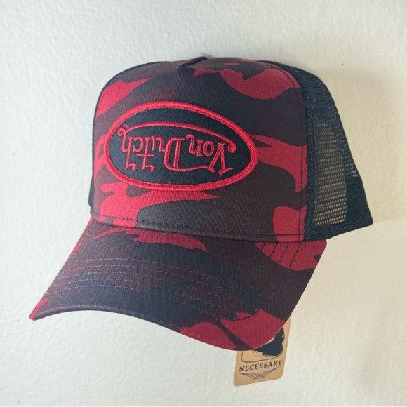 Designer × Von Dutch NWT VON DUTCH RED RAMBO CAMO UPSIDE DOEN PATCH TRUCKER HAT Size ONE SIZE - 4 Thumbnail