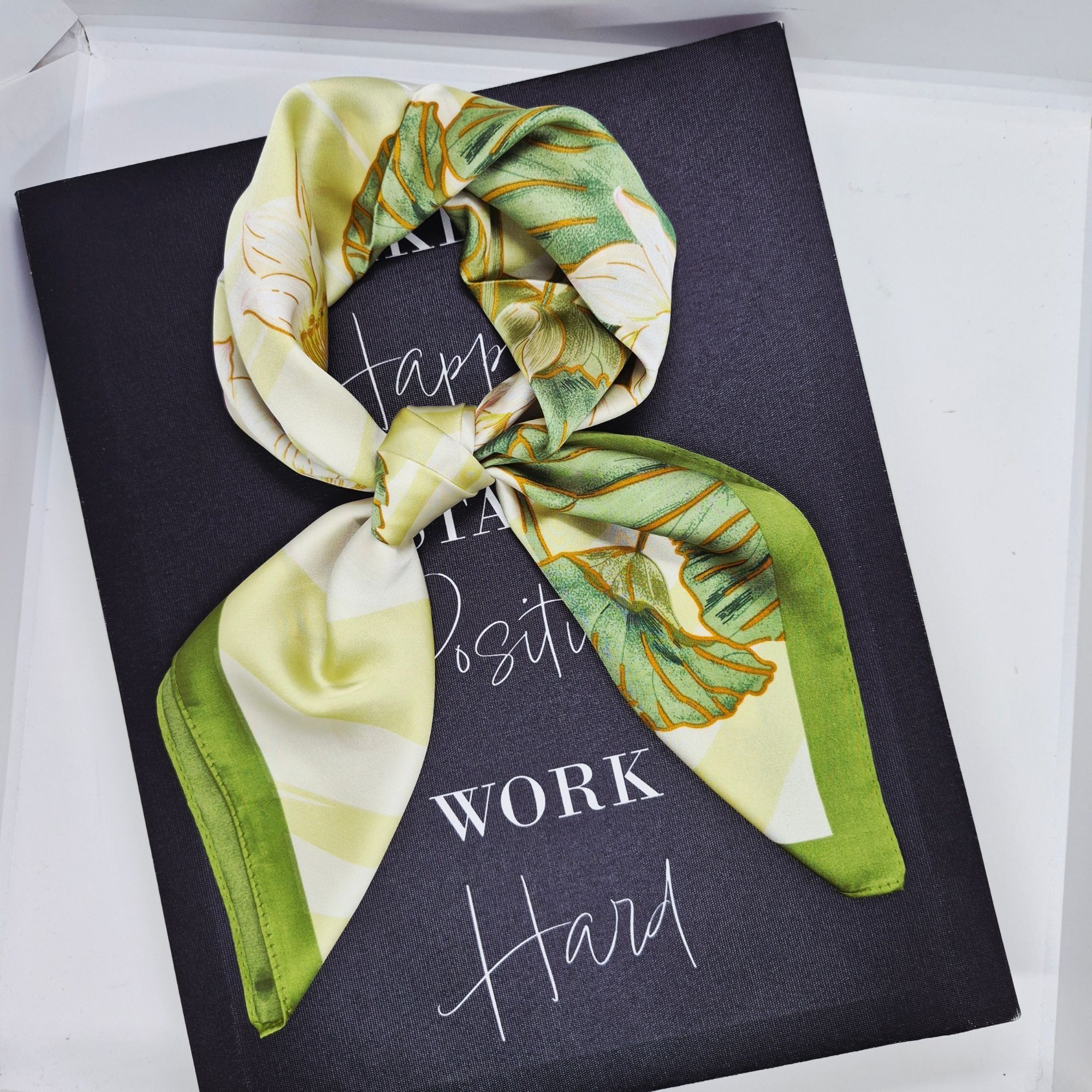 Other New Elegant Bandana Square Scarf Retro flowers Green and Cre Size ONE SIZE - 3 Thumbnail